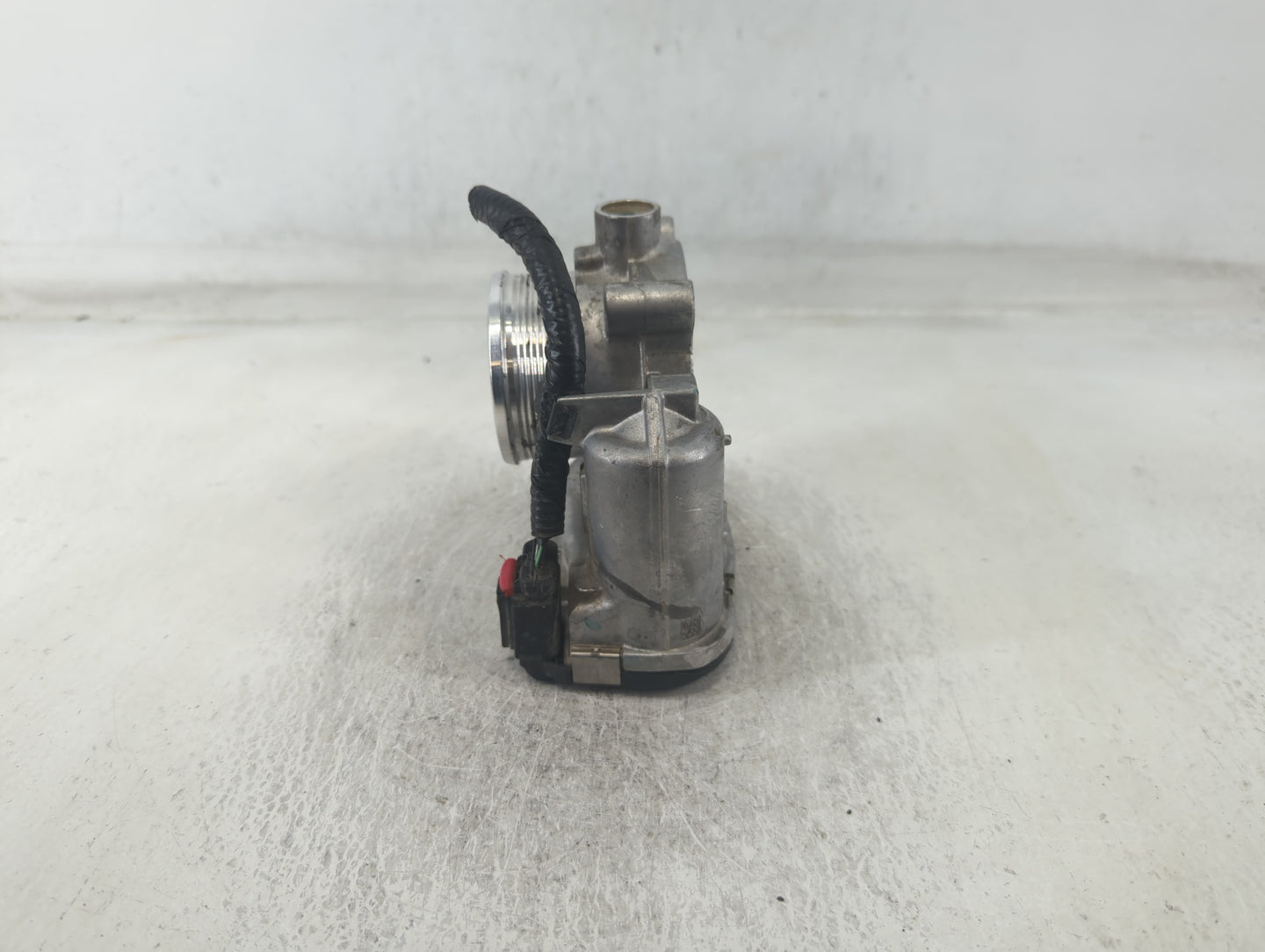 2014-2020 Ford Fusion Throttle Body P/N:DS7E-9F991-BB Fits Fits 2014 2015 2016 2017 2018 2019 2020 2021 2022 OEM Used Auto P