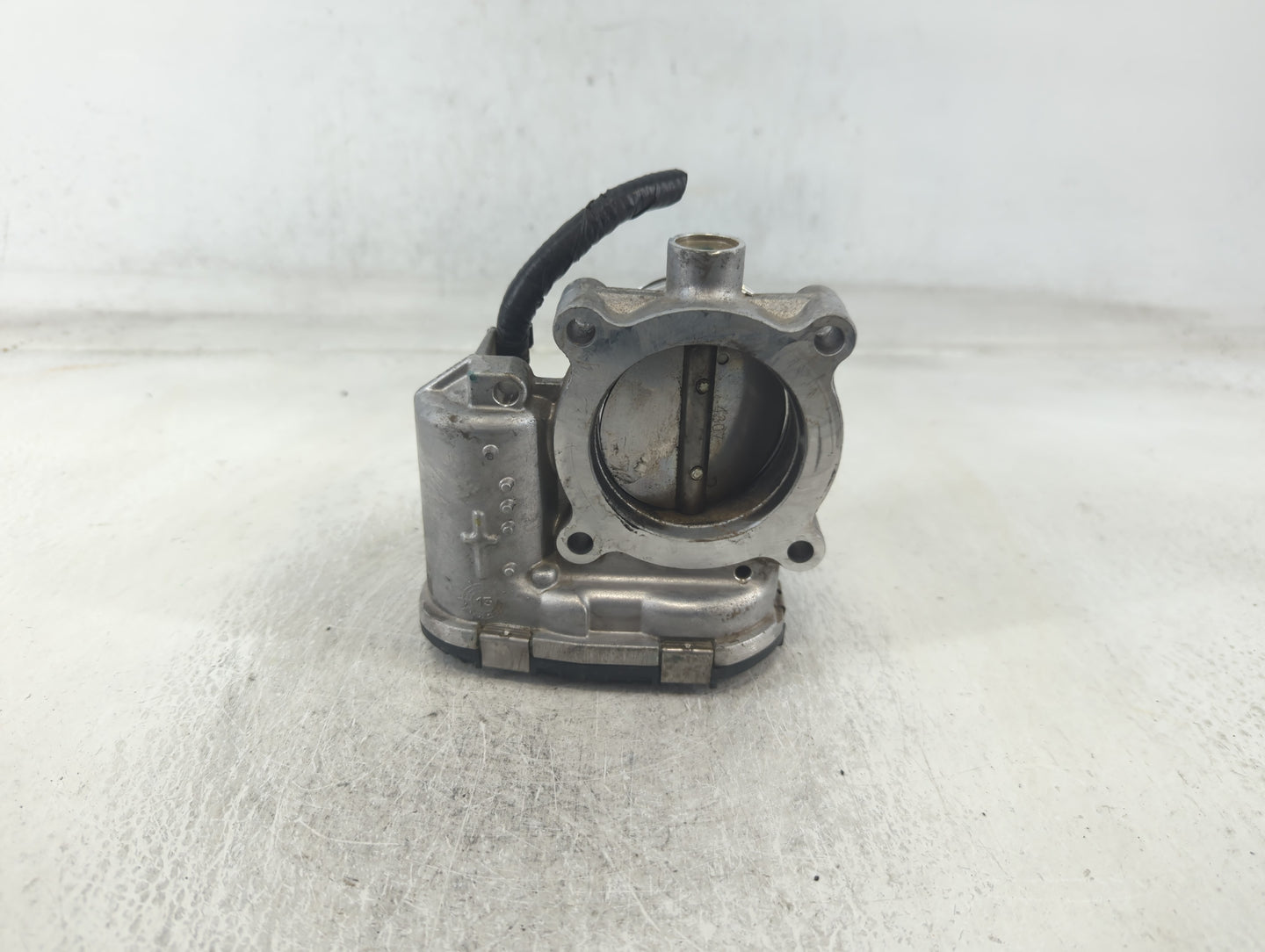 2014-2020 Ford Fusion Throttle Body P/N:DS7E-9F991-BB Fits Fits 2014 2015 2016 2017 2018 2019 2020 2021 2022 OEM Used Auto P