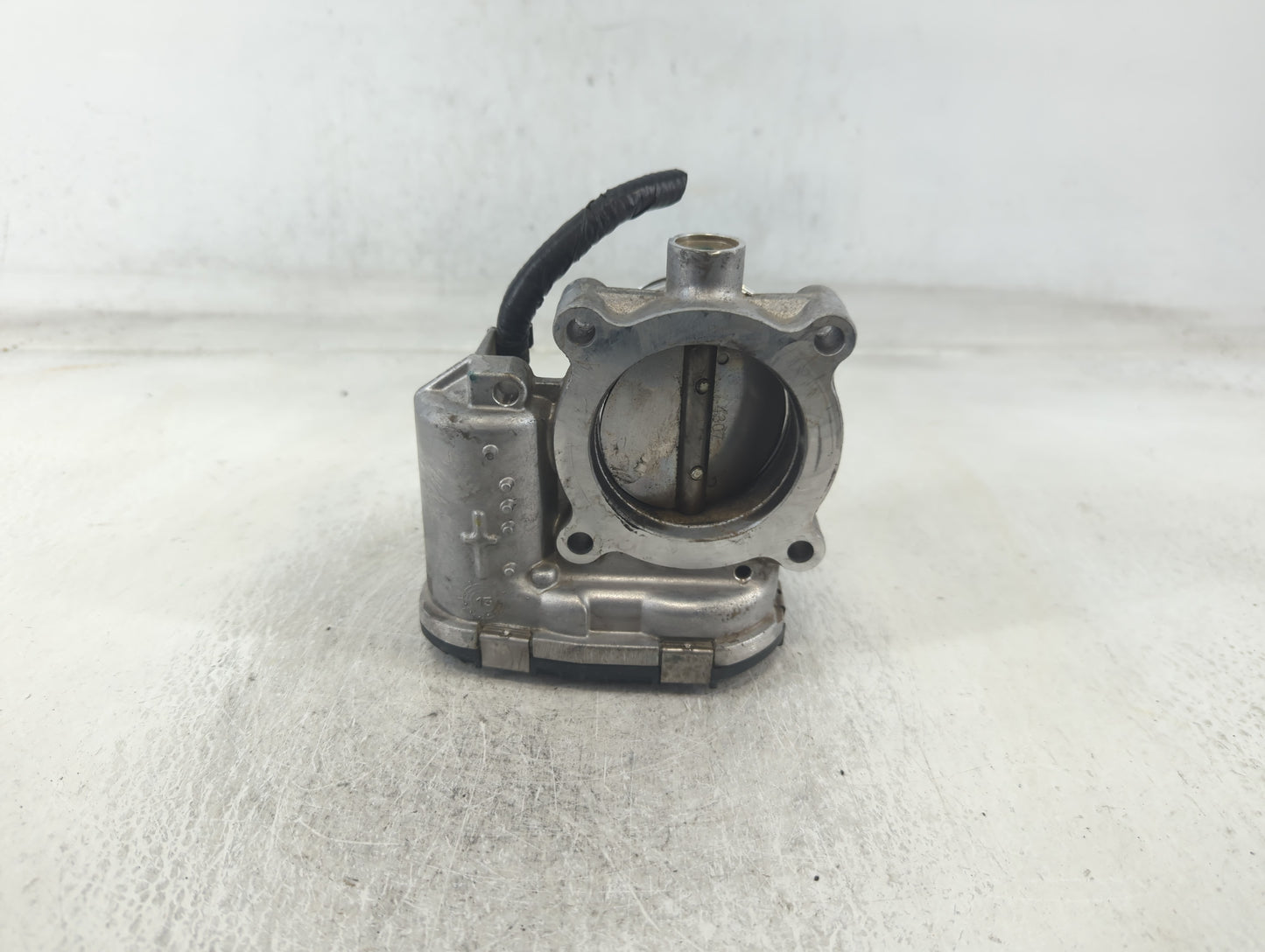 2014-2020 Ford Fusion Throttle Body P/N:DS7E-9F991-BB Fits Fits 2014 2015 2016 2017 2018 2019 2020 2021 2022 OEM Used Auto P