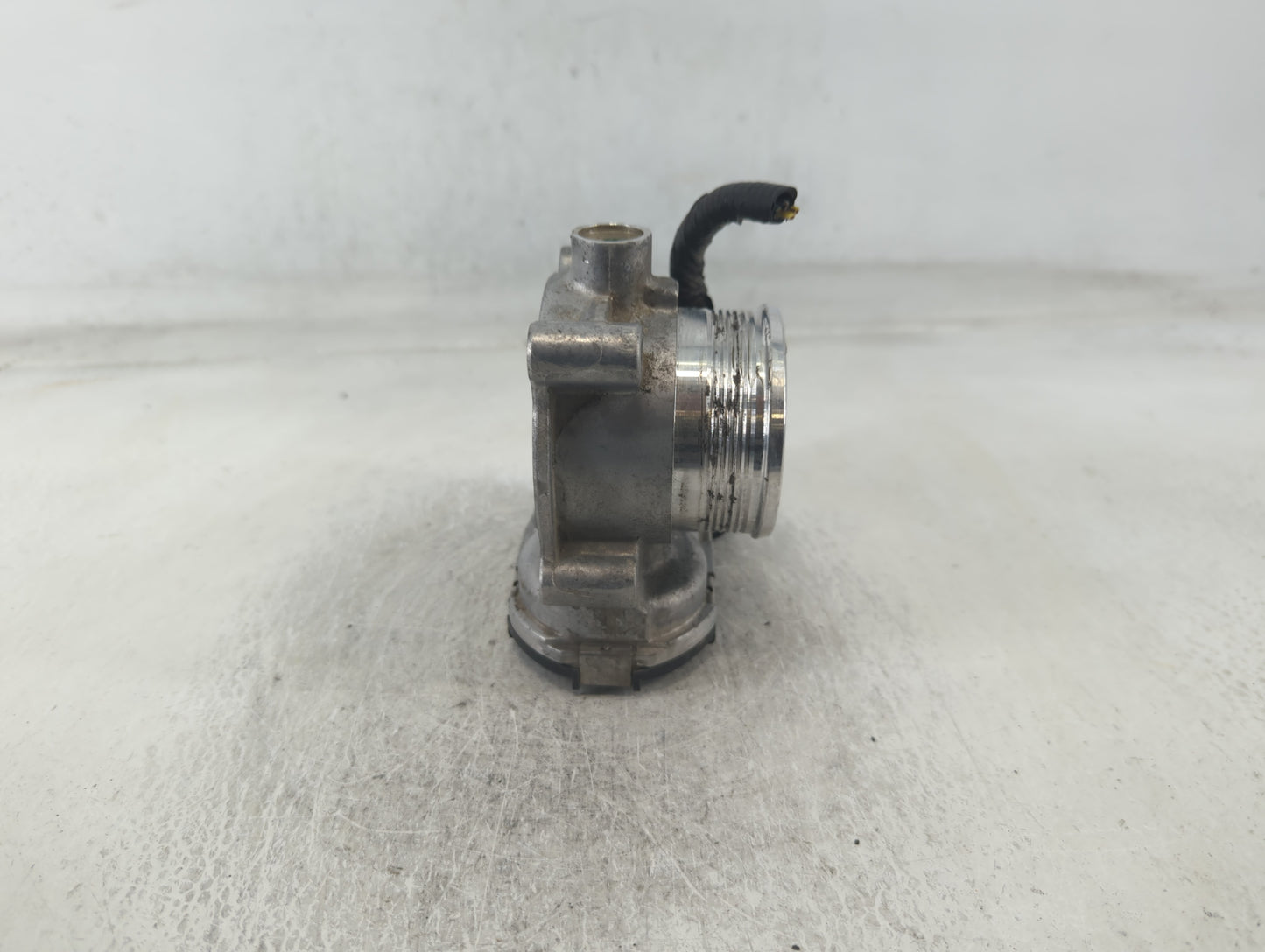 2014-2020 Ford Fusion Throttle Body P/N:DS7E-9F991-BB Fits Fits 2014 2015 2016 2017 2018 2019 2020 2021 2022 OEM Used Auto P