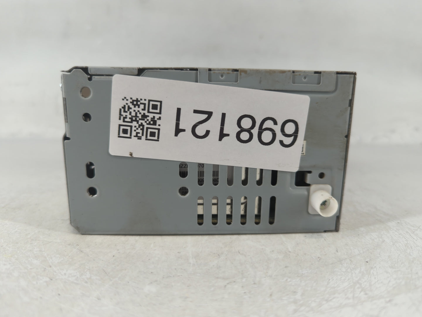 2017-2020 Ford Fusion Radio AM FM Cd Player Receiver Replacement P/N:KS7T-18D818-ZB Fits Fits 2017 2018 2019 2020 OEM Used A