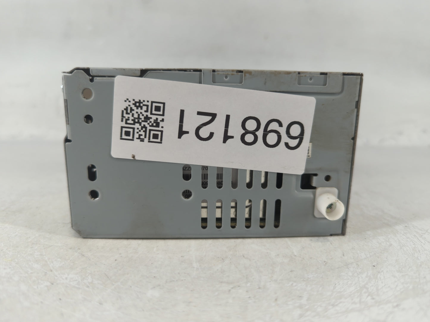 2017-2020 Ford Fusion Radio AM FM Cd Player Receiver Replacement P/N:KS7T-18D818-ZB Fits Fits 2017 2018 2019 2020 OEM Used A