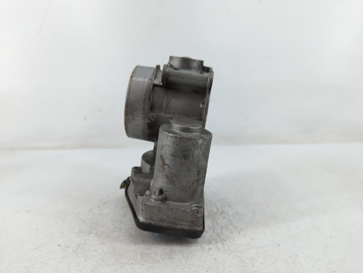 2013-2020 Ford Fusion Throttle Body P/N:01830B-1034 Fits Fits 2013 2014 2015 2016 2017 2018 2019 2020 2021 2022 OEM Used Aut