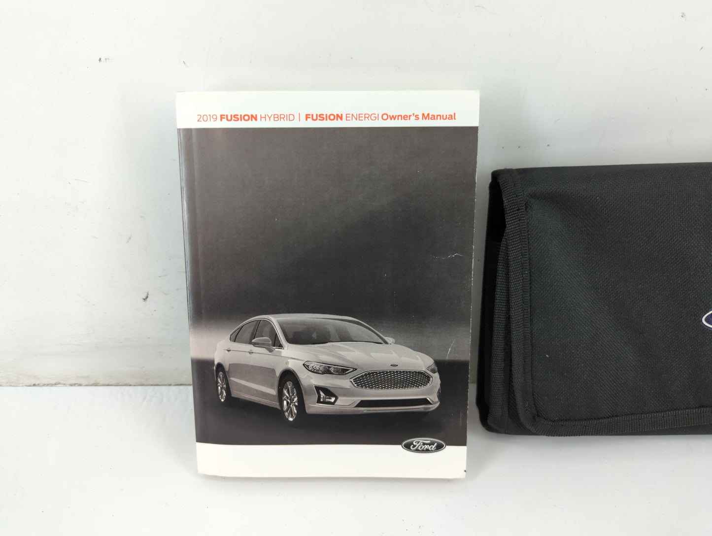 2019 Ford Fusion Owners Manual Book Guide P/N:KE5J 19A321 HA OEM Used Auto Parts - Oemusedautoparts1.com