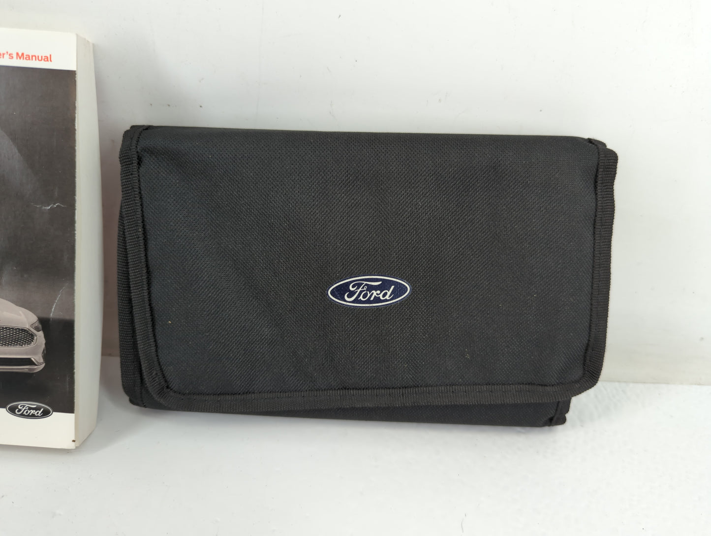 2019 Ford Fusion Owners Manual Book Guide P/N:KE5J 19A321 HA OEM Used Auto Parts - Oemusedautoparts1.com