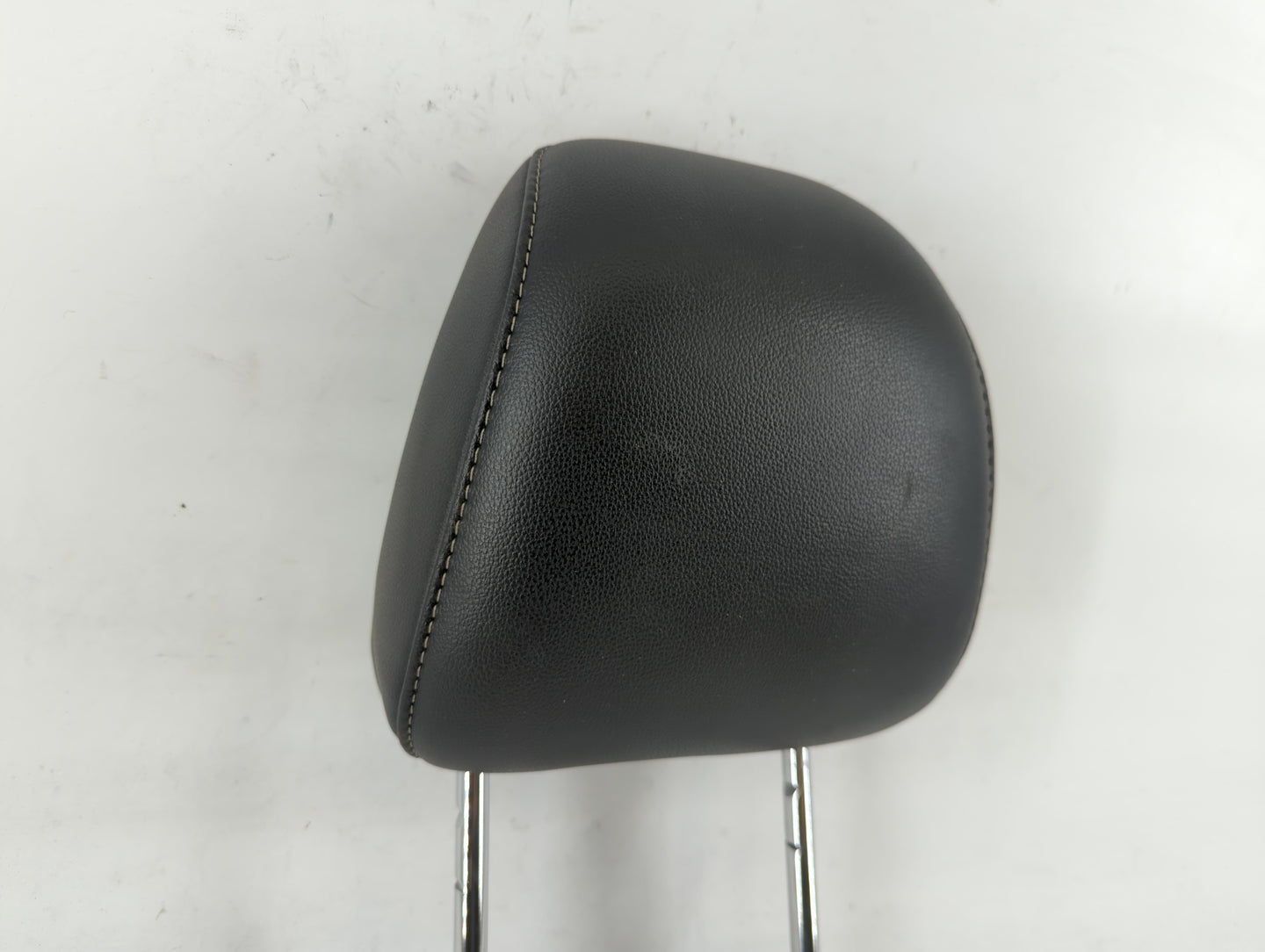 2019-2020 Ford Fusion Headrest Head Rest Front Driver Passenger Seat Fits Fits 2019 2020 OEM Used Auto Parts - Oemusedautopa