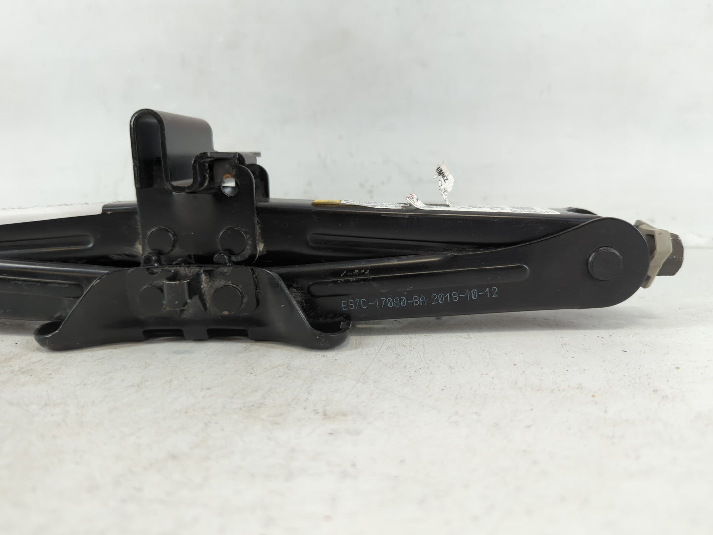 2019 Ford Fusion Spare Scissor Car Jack - Oemusedautoparts1.com