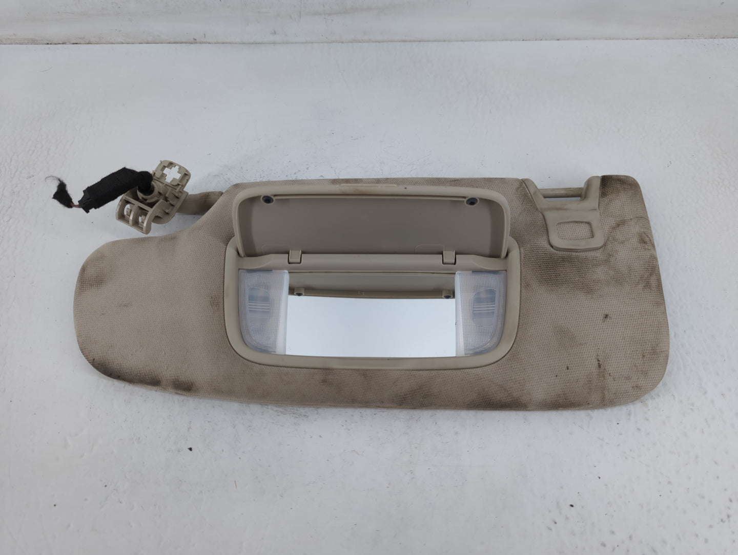 2017-2020 Ford Fusion Sun Visor Shade Replacement Driver Left Mirror Fits Fits 2017 2018 2019 2020 OEM Used Auto Parts - Oem