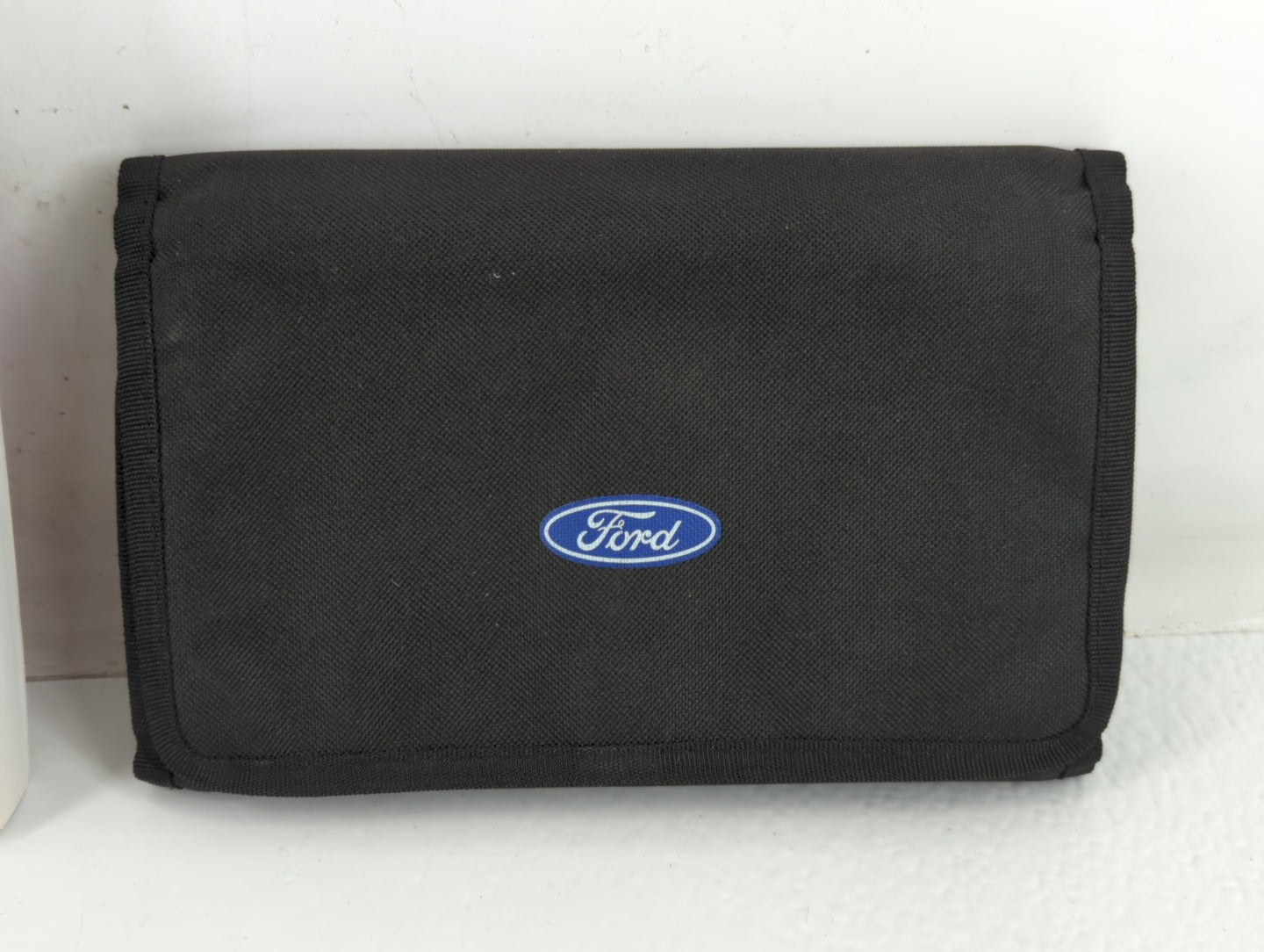 2019 Ford Fusion Owners Manual Book Guide P/N:KE5J 19A321 HA OEM Used Auto Parts - Oemusedautoparts1.com