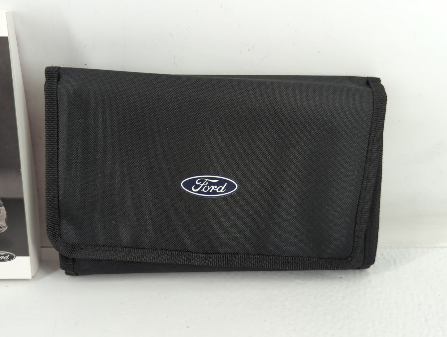 2019 Ford Fusion Owners Manual Book Guide P/N:KE5J 19A321 HA OEM Used Auto Parts - Oemusedautoparts1.com