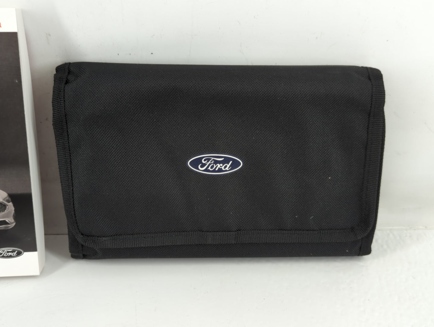 2019 Ford Fusion Owners Manual Book Guide P/N:KE5J 19A321 HA OEM Used Auto Parts - Oemusedautoparts1.com