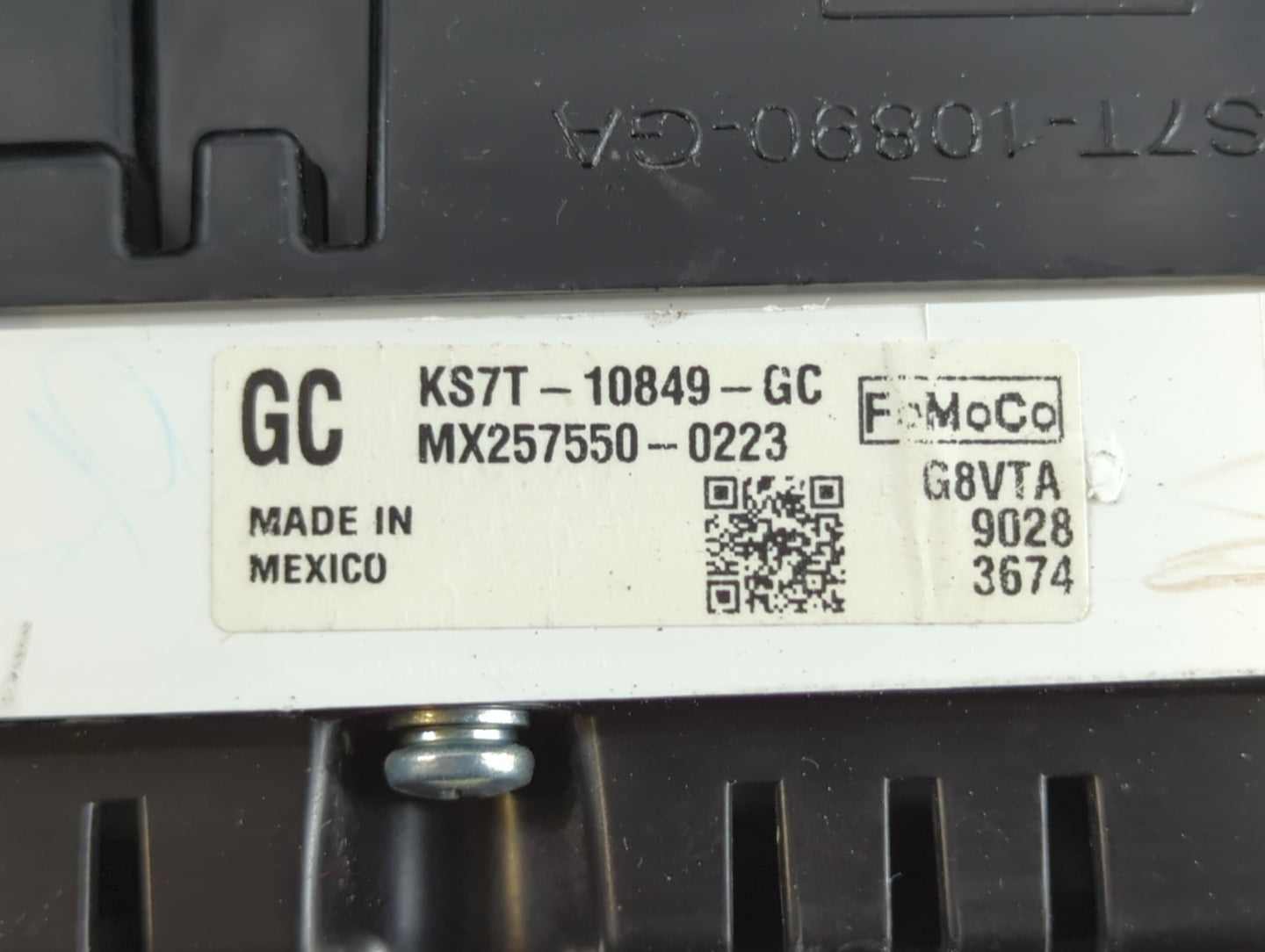 2019-2020 Ford Fusion Instrument Cluster Speedometer Gauges P/N:KS7T-10849-GC Fits Fits 2019 2020 OEM Used Auto Parts - Oemu