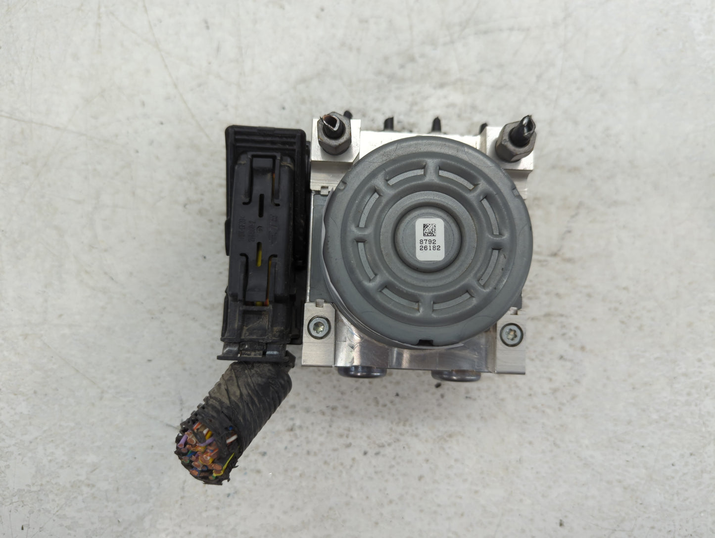 2019-2020 Ford Fusion ABS Pump Control Module Replacement P/N:KG9C-2B373-LC KG9C-2B373-LD Fits Fits 2019 2020 OEM Used Auto 