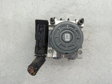 2019-2020 Ford Fusion ABS Pump Control Module Replacement P/N:KG9C-2B373-LC KG9C-2B373-LD Fits Fits 2019 2020 OEM Used Auto Parts