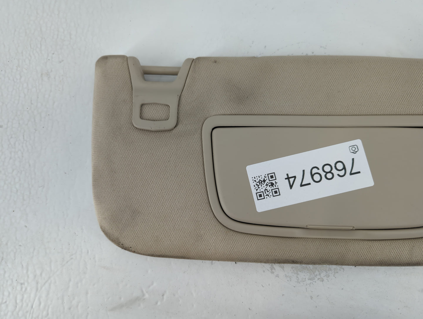 2017-2020 Ford Fusion Sun Visor Shade Replacement Passenger Right Mirror Fits Fits 2017 2018 2019 2020 OEM Used Auto Parts -