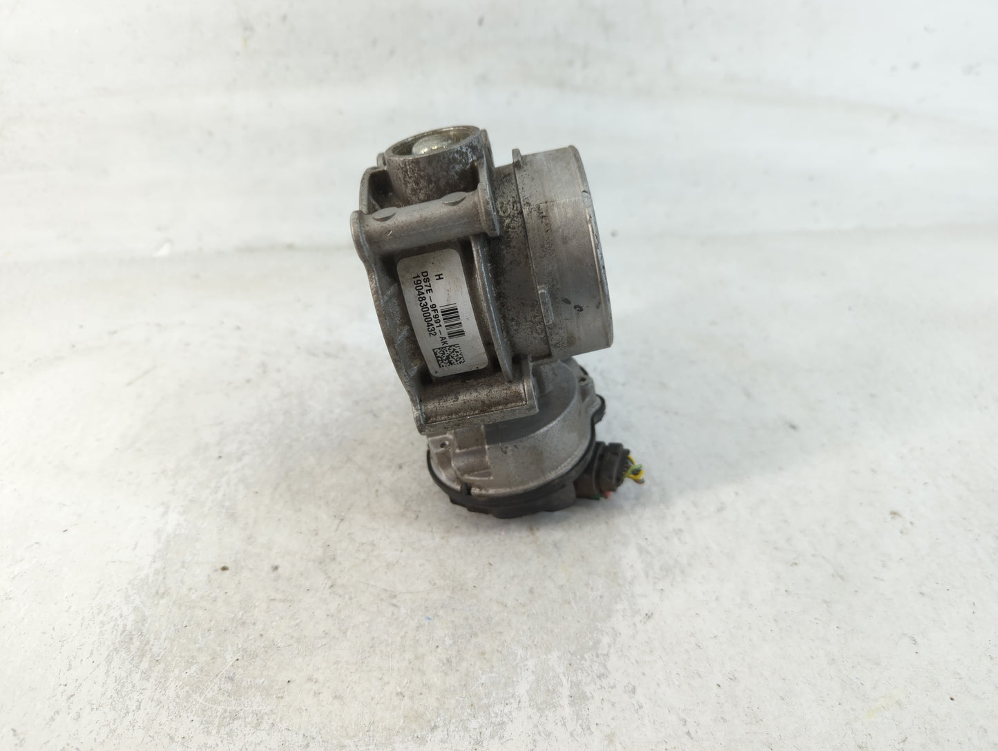 2013-2020 Ford Fusion Throttle Body P/N:DS7E-9F991-AK Fits Fits 2013 2014 2015 2016 2017 2018 2019 2020 2021 2022 OEM Used A