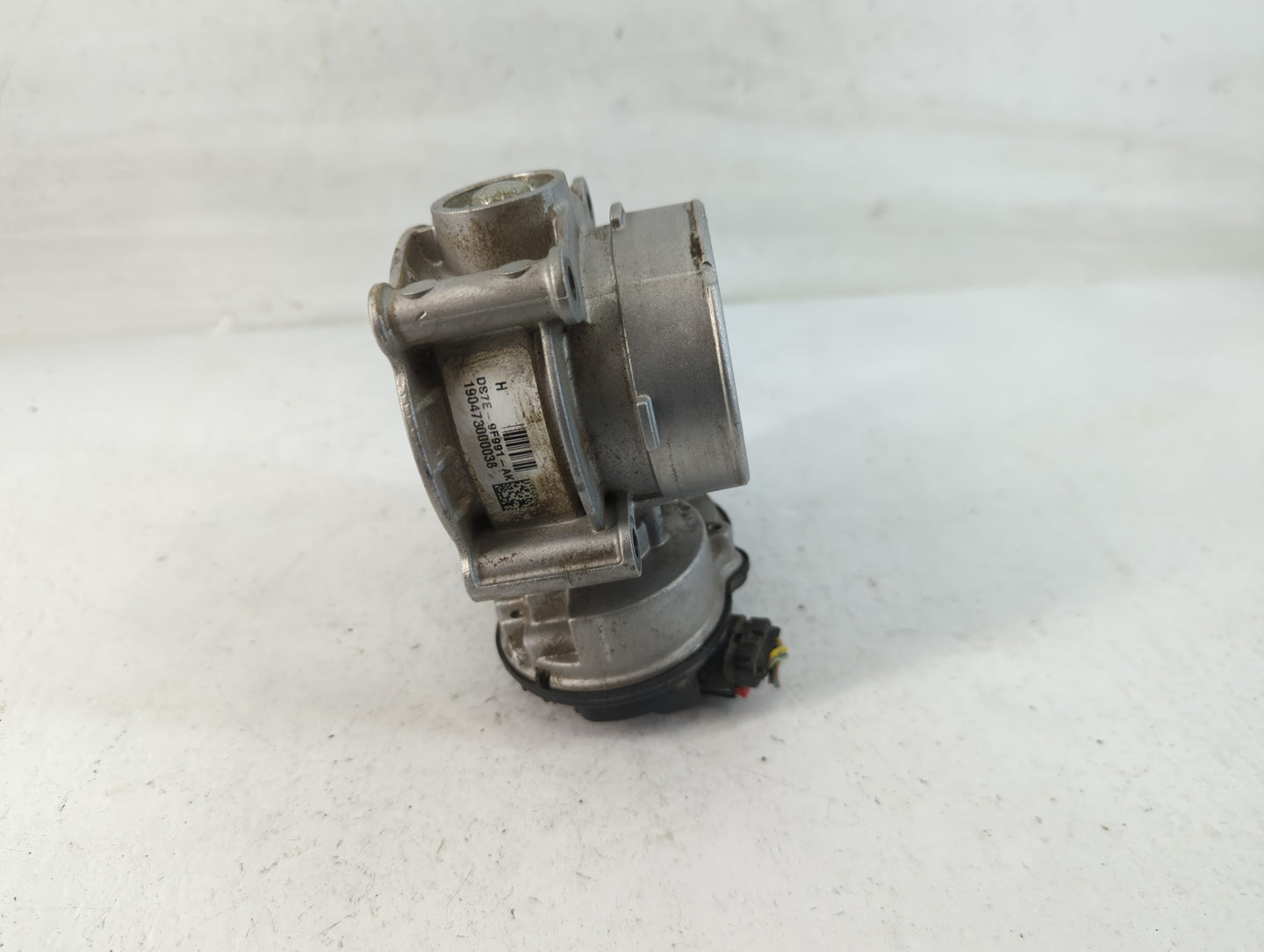 2013-2020 Ford Fusion Throttle Body P/N:DS7E-9F991-AK Fits Fits 2013 2014 2015 2016 2017 2018 2019 2020 2021 2022 OEM Used A