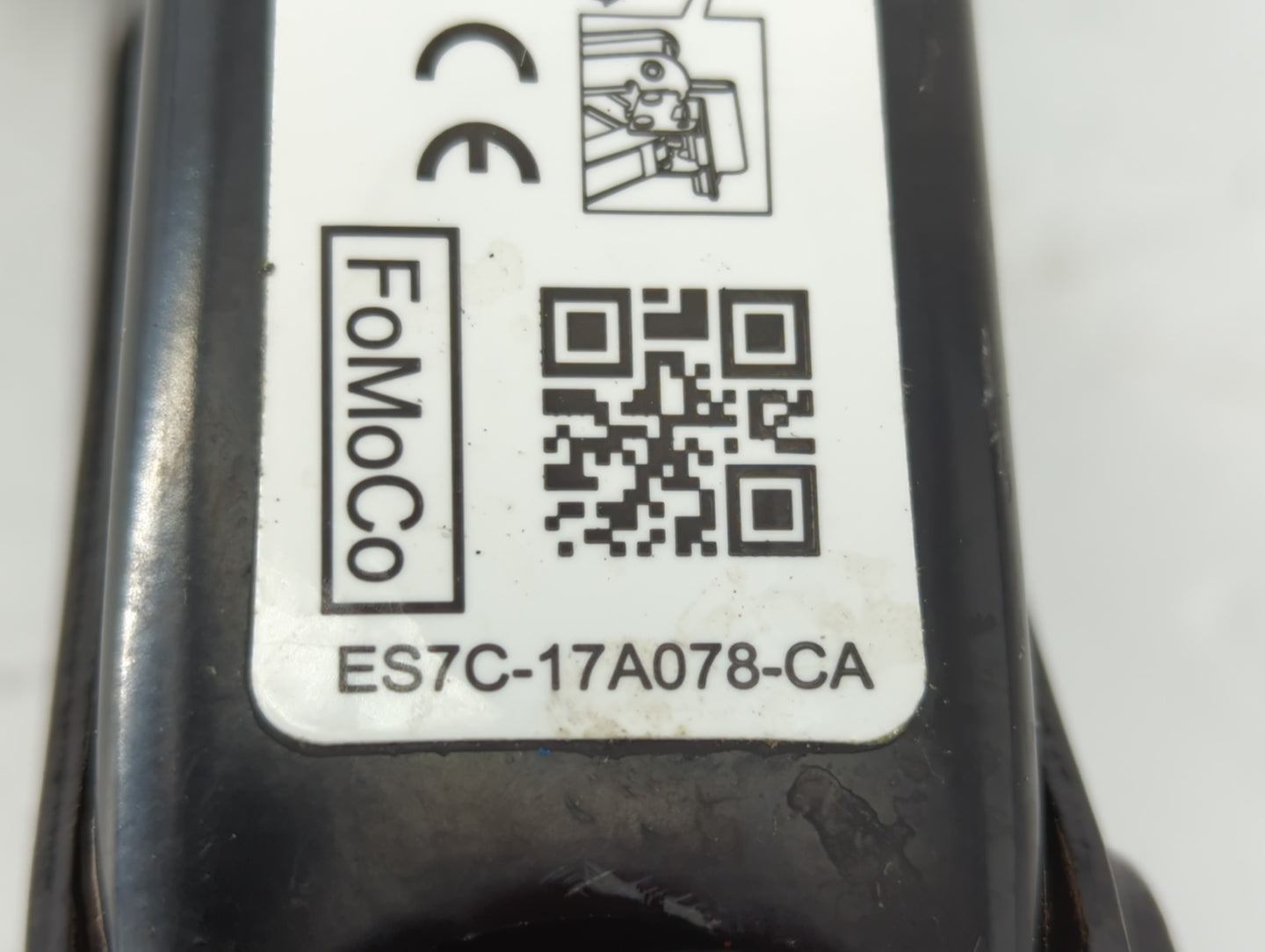 2019 Ford Fusion Spare Scissor Car Jack - Oemusedautoparts1.com