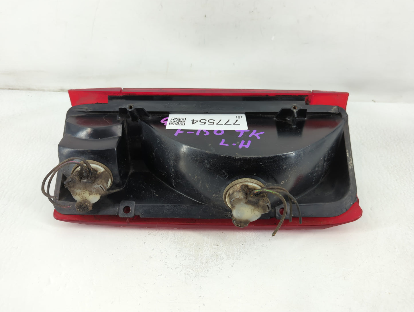 2017-2020 Ford Fusion Tail Light Assembly Driver Left OEM P/N:KS73-13A603-AE 031519 C Fits Fits 2017 2018 2019 2020 OEM Used