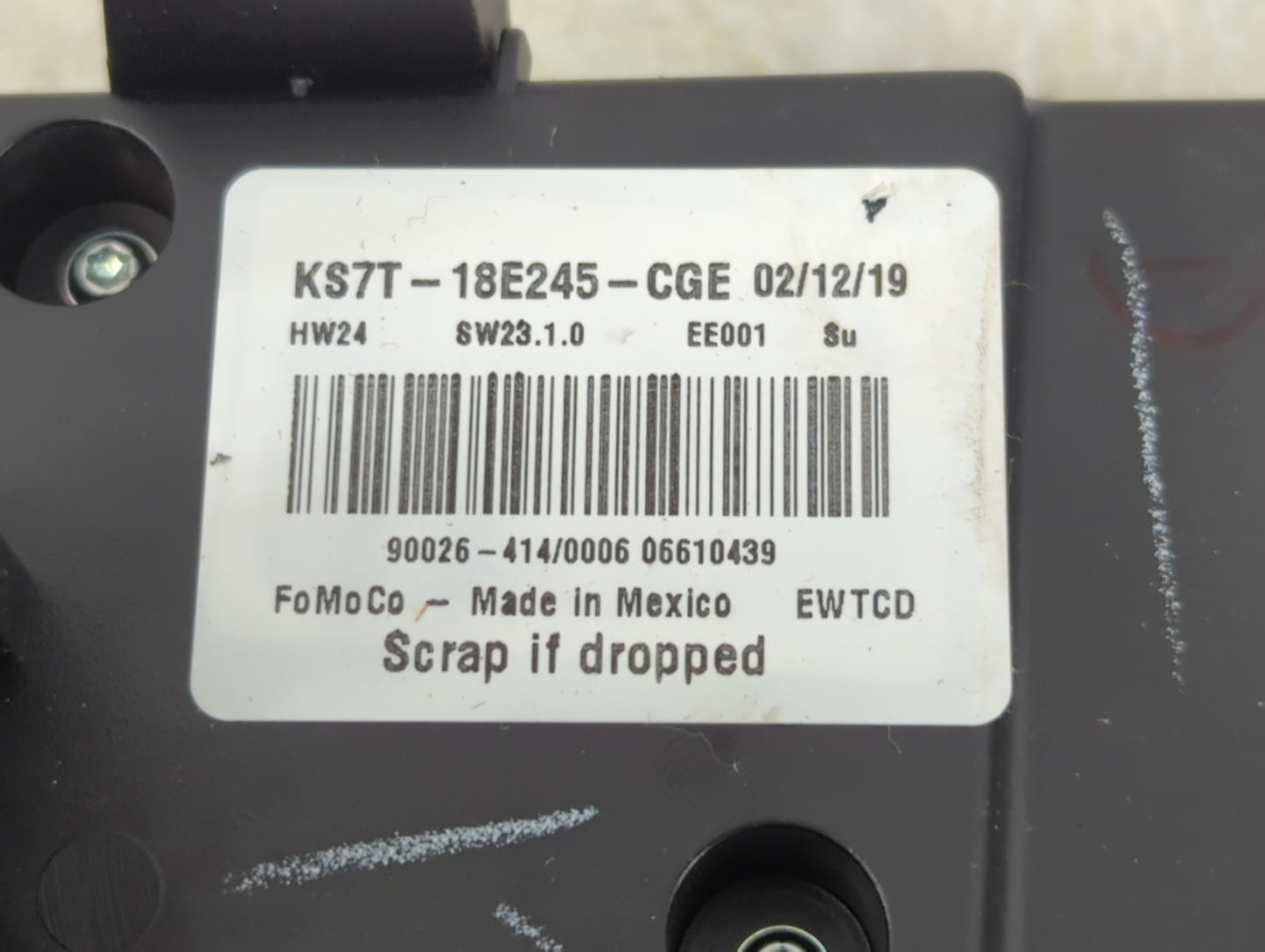 2019-2020 Ford Fusion Radio AM FM Cd Player Receiver Replacement P/N:KS7T-18E245-CGE Fits Fits 2019 2020 OEM Used Auto Parts