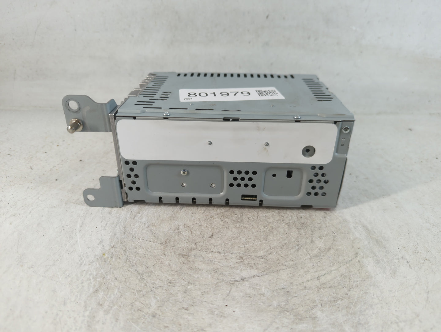 2019 Ford Fusion Radio AM FM Cd Player Receiver Replacement P/N:KS7T-18D818-AC Fits OEM Used Auto Parts - Oemusedautoparts1.
