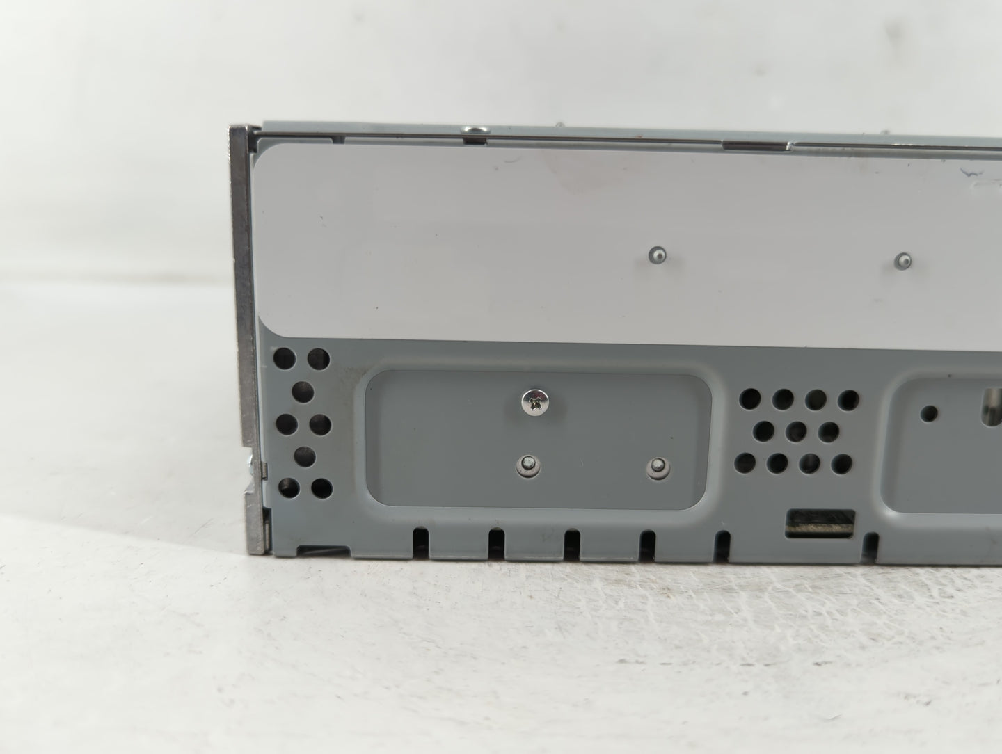 2019-2020 Ford Fusion Radio AM FM Cd Player Receiver Replacement P/N:CQ-HJ18N54MA Fits Fits 2019 2020 OEM Used Auto Parts - 