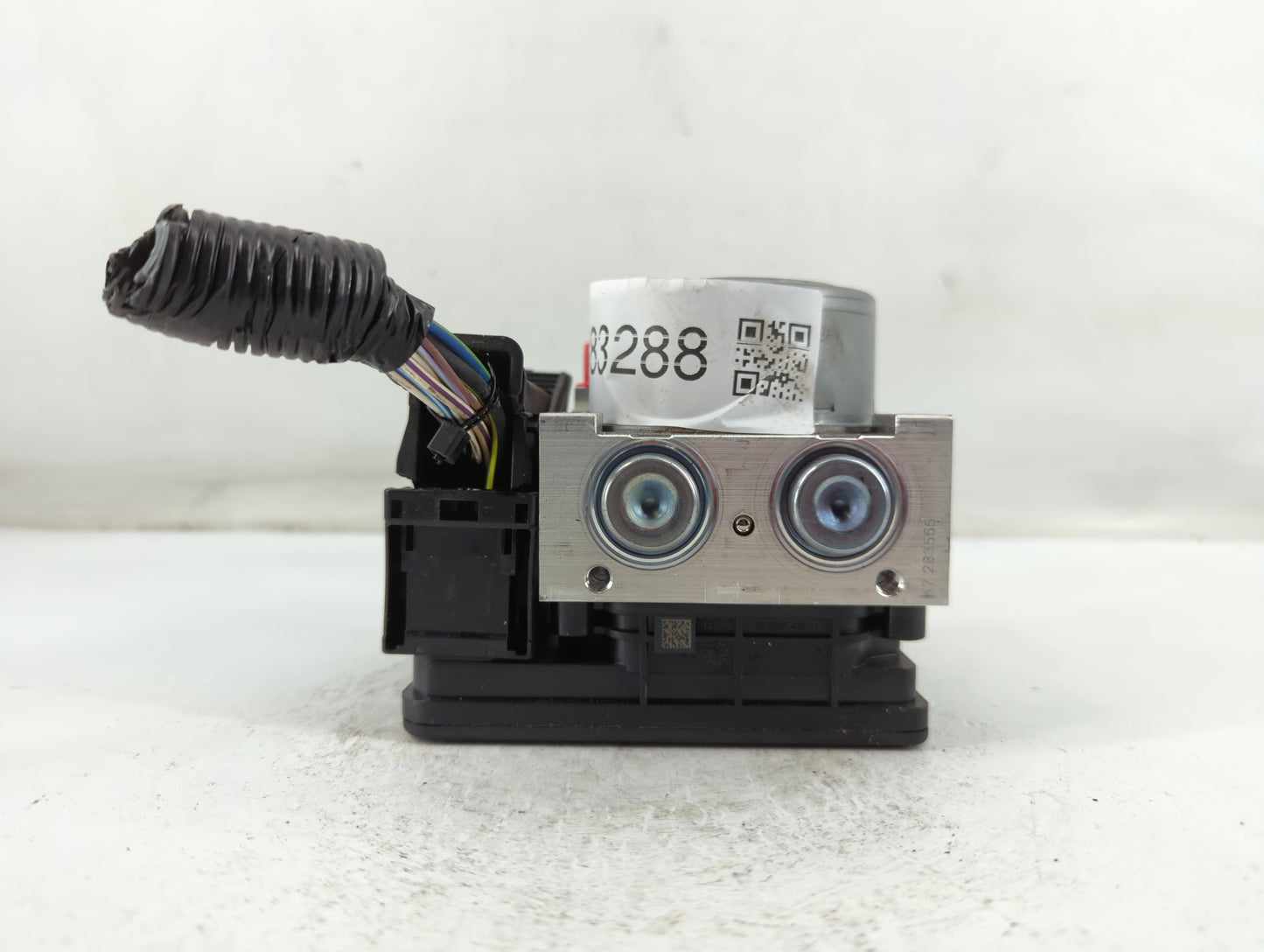 2019-2020 Ford Fusion ABS Pump Control Module Replacement P/N:KG9C-2B373-KC Fits Fits 2019 2020 OEM Used Auto Parts - Oemuse