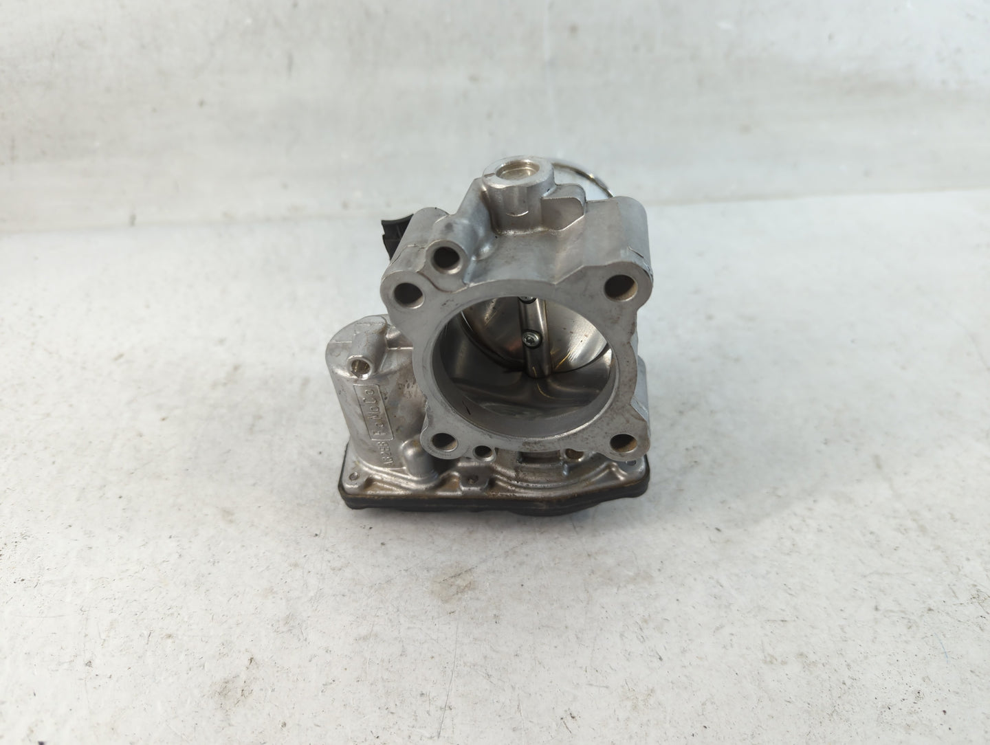 2014-2020 Ford Fusion Throttle Body P/N:DS7G-9F991-CA Fits Fits 2014 2015 2016 2017 2018 2019 2020 OEM Used Auto Parts - Oem