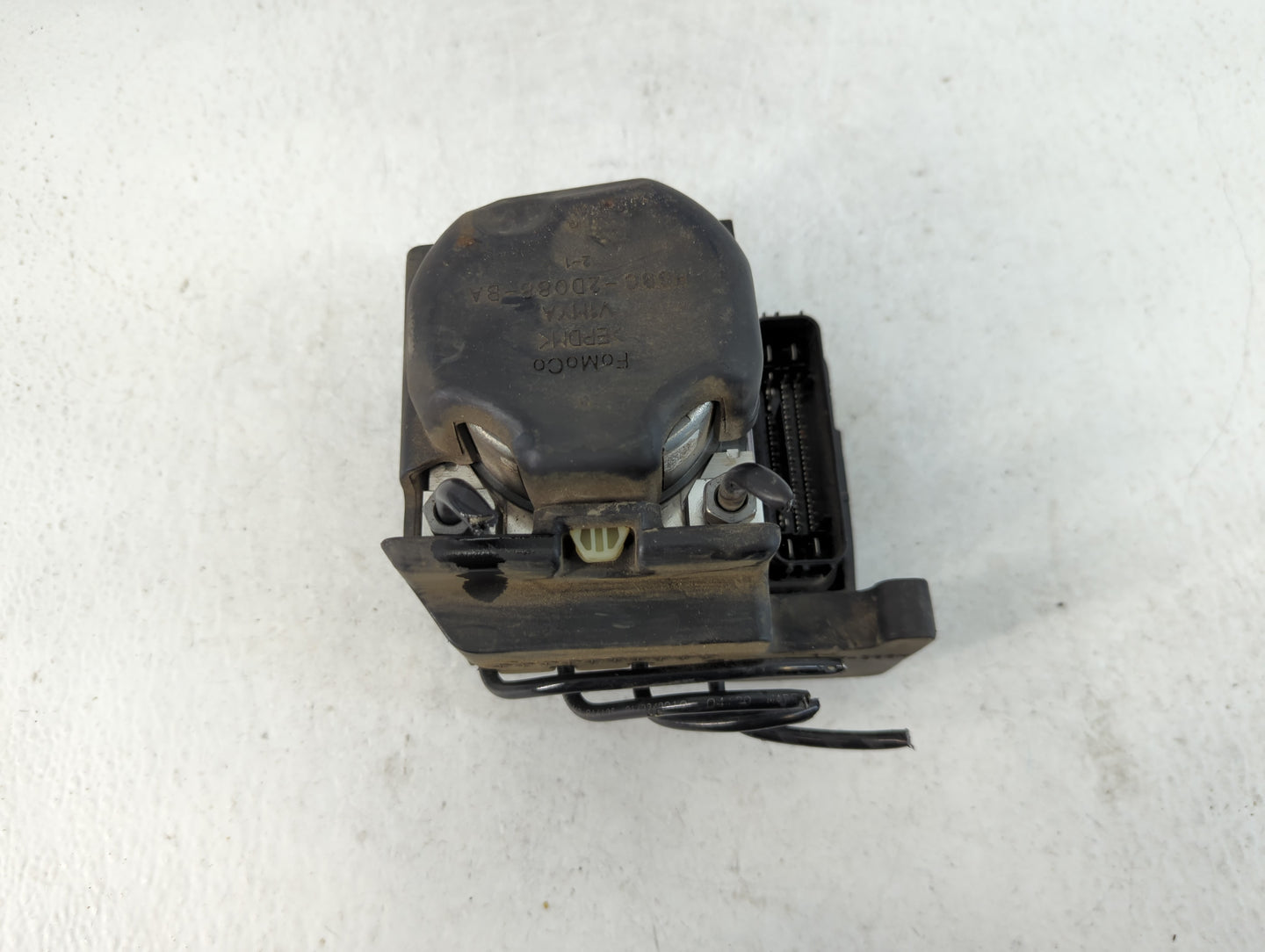 2019-2020 Ford Fusion ABS Pump Control Module Replacement P/N:HG9C-2D088-BA Fits Fits 2019 2020 OEM Used Auto Parts - Oemuse