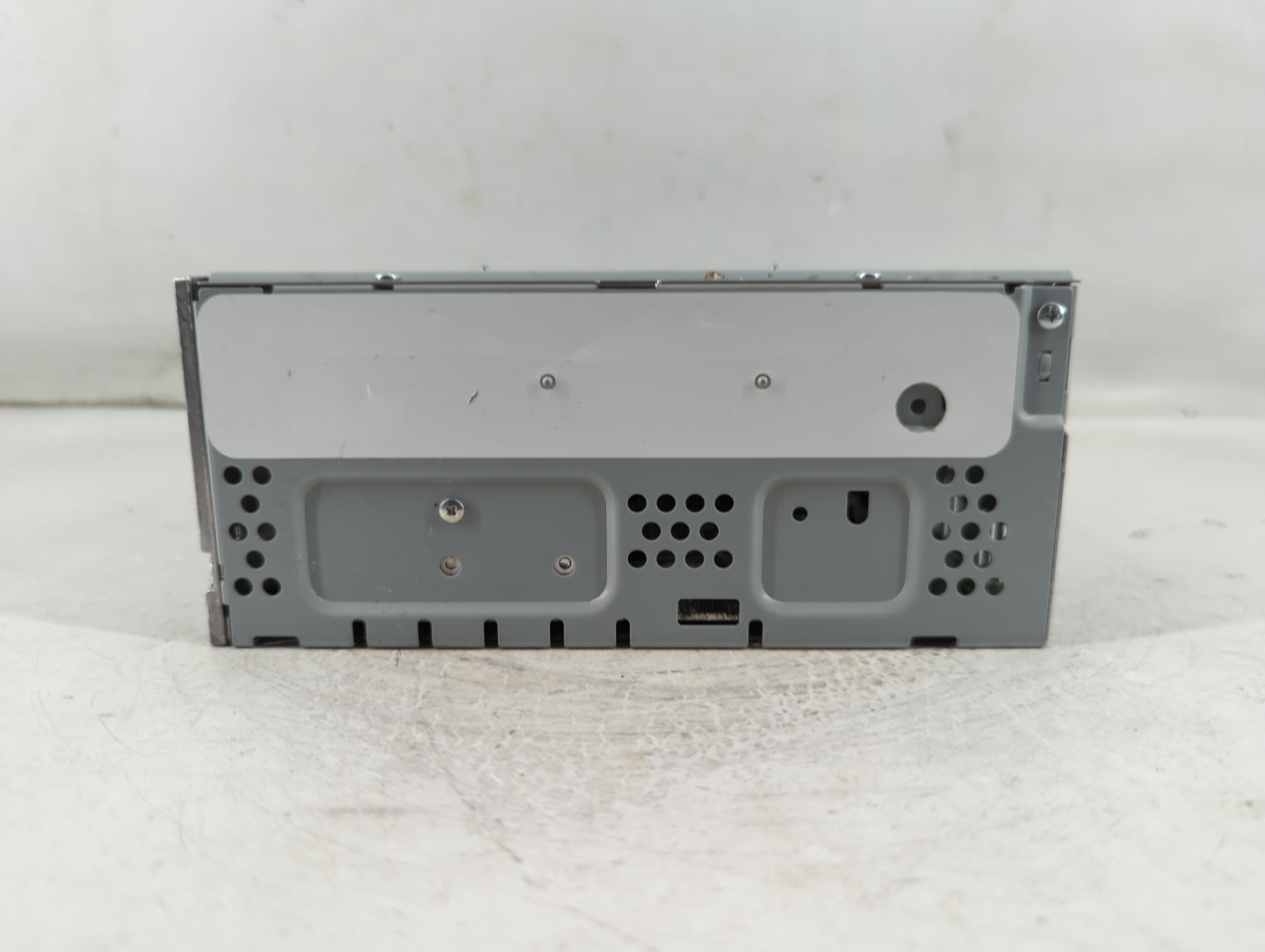 2019-2020 Ford Fusion Radio AM FM Cd Player Receiver Replacement P/N:CQ-HJ16N14MA Fits Fits 2019 2020 OEM Used Auto Parts - 