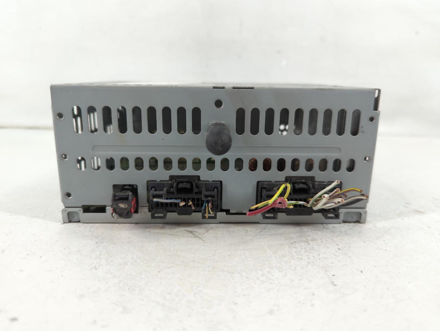 2019 Ford Mustang Radio AM FM Cd Player Receiver Replacement Fits OEM Used Auto Parts - Oemusedautoparts1.com