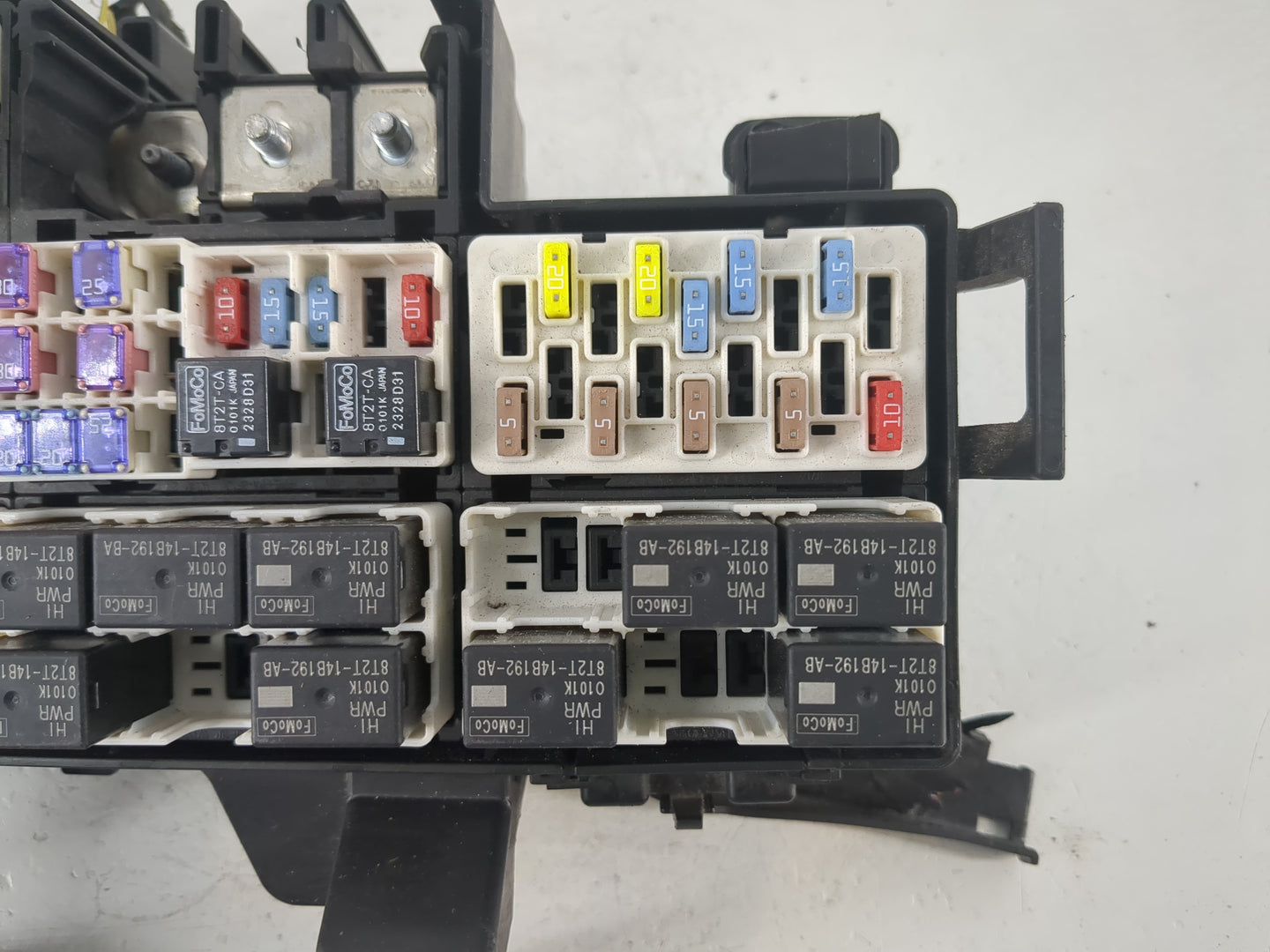 2018-2019 Ford Mustang Fusebox Fuse Box Panel Relay Module Fits Fits 2018 2019 OEM Used Auto Parts - Oemusedautoparts1.com