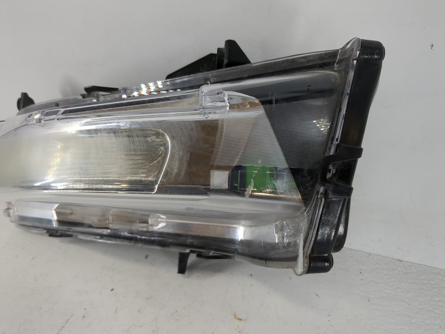 2018-2022 Ford Mustang Driver Left Oem Front Light Lamp - Oemusedautoparts1.com