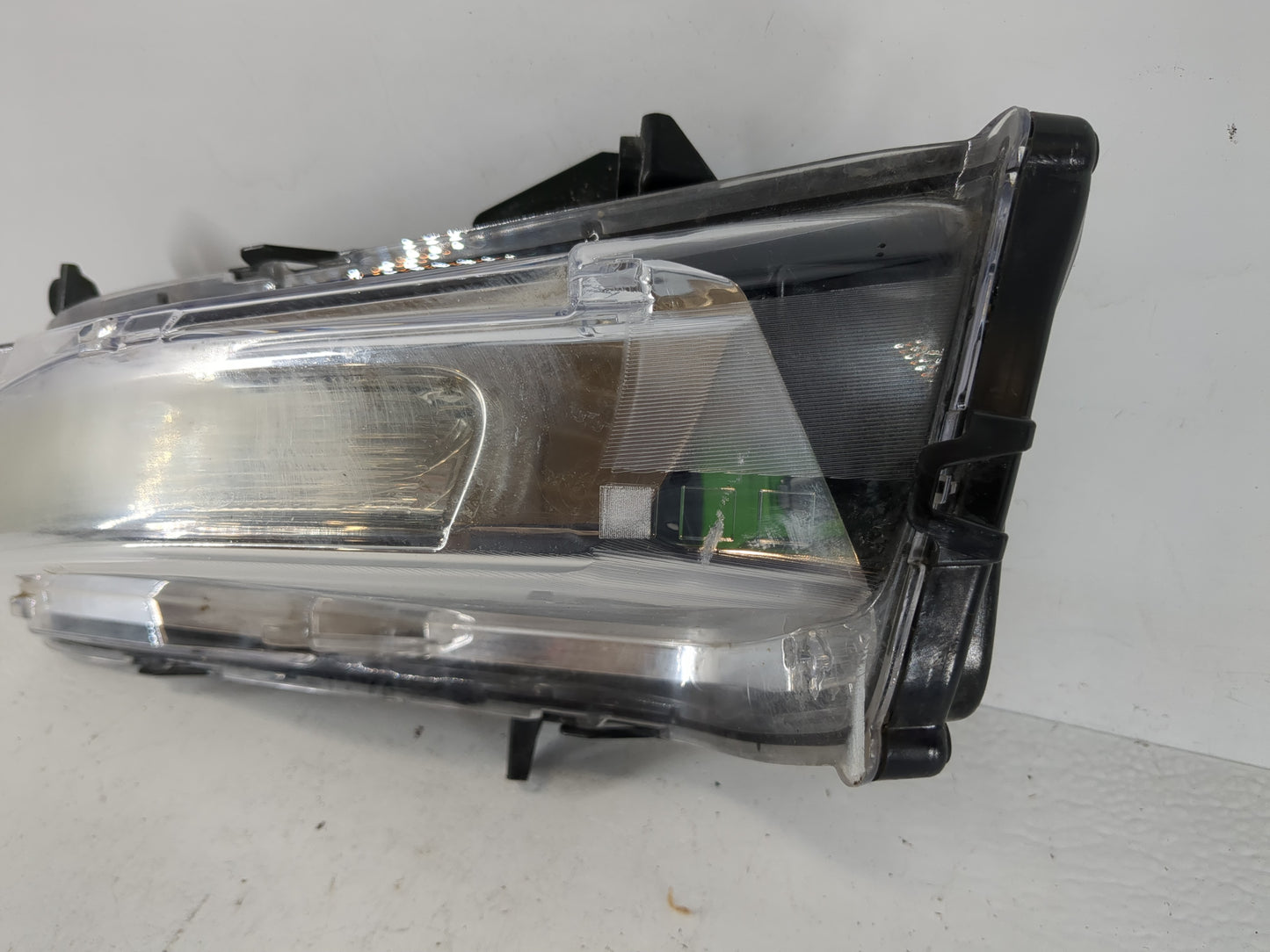 2018-2022 Ford Mustang Driver Left Oem Front Light Lamp - Oemusedautoparts1.com