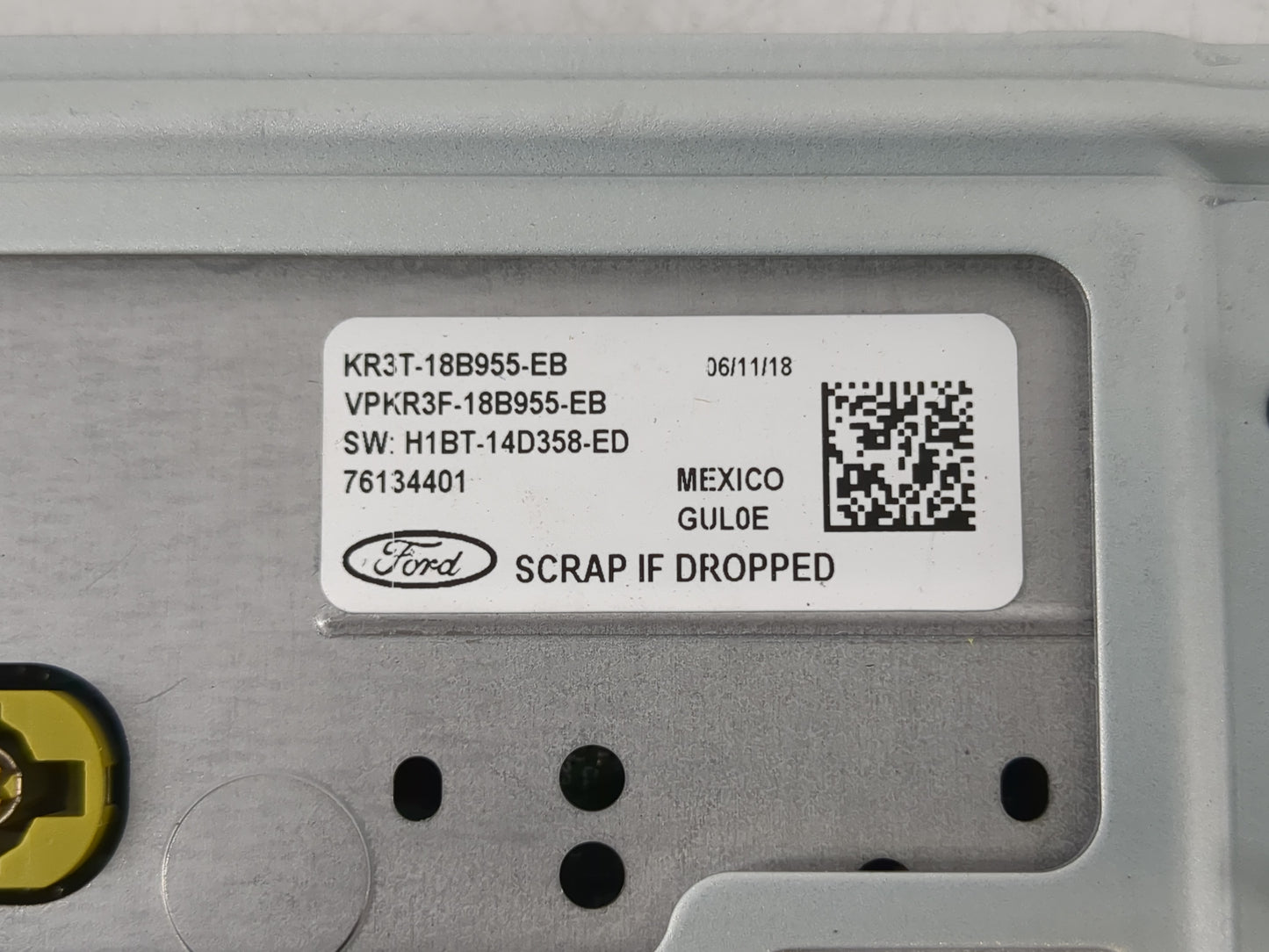 2019-2022 Ford Mustang Information Display Screen - Oemusedautoparts1.com