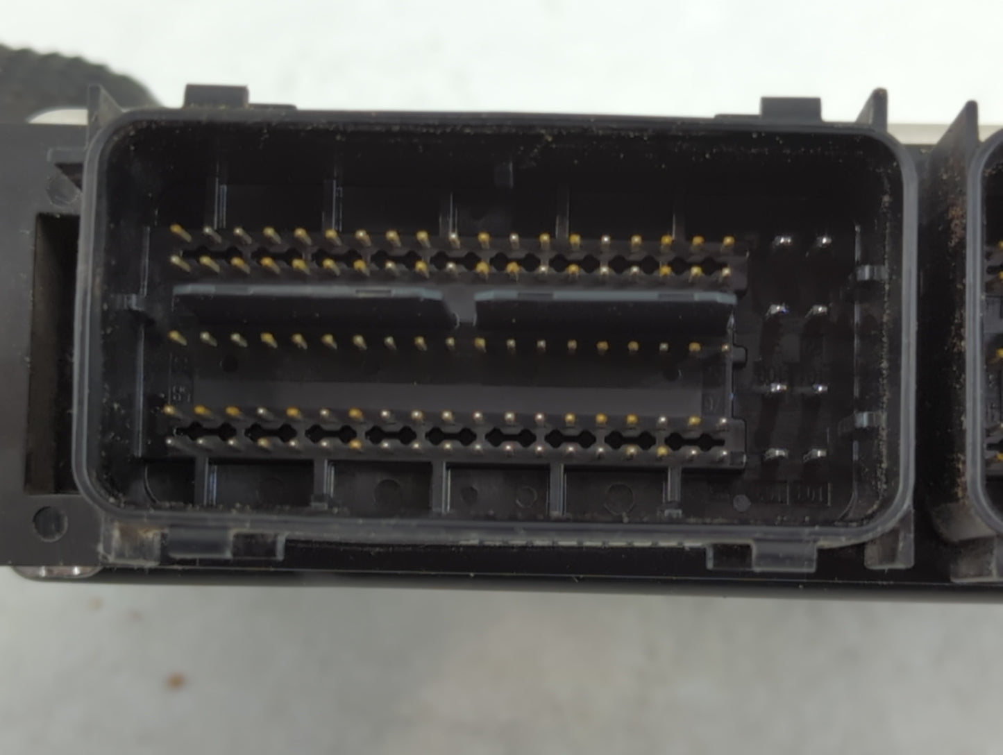 2019-2022 Ford Mustang PCM Engine Control Computer ECU ECM PCU OEM P/N:KR3A-12A650-HB Fits Fits 2019 2020 2021 2022 OEM Used