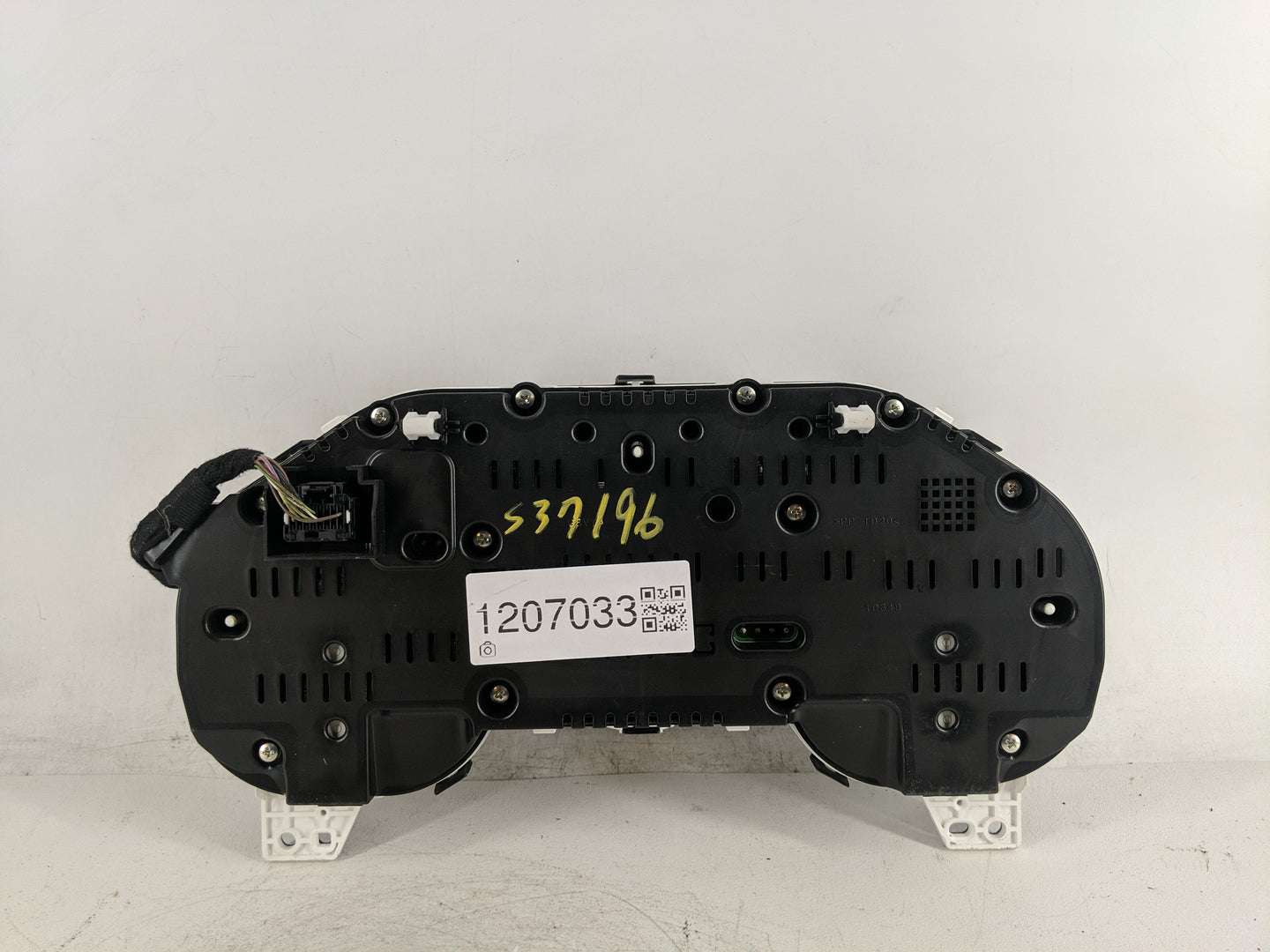 2019-2020 Ford Mustang Instrument Cluster Speedometer Gauges P/N:KR3T-10849-AB Fits Fits 2019 2020 OEM Used Auto Parts - Oem