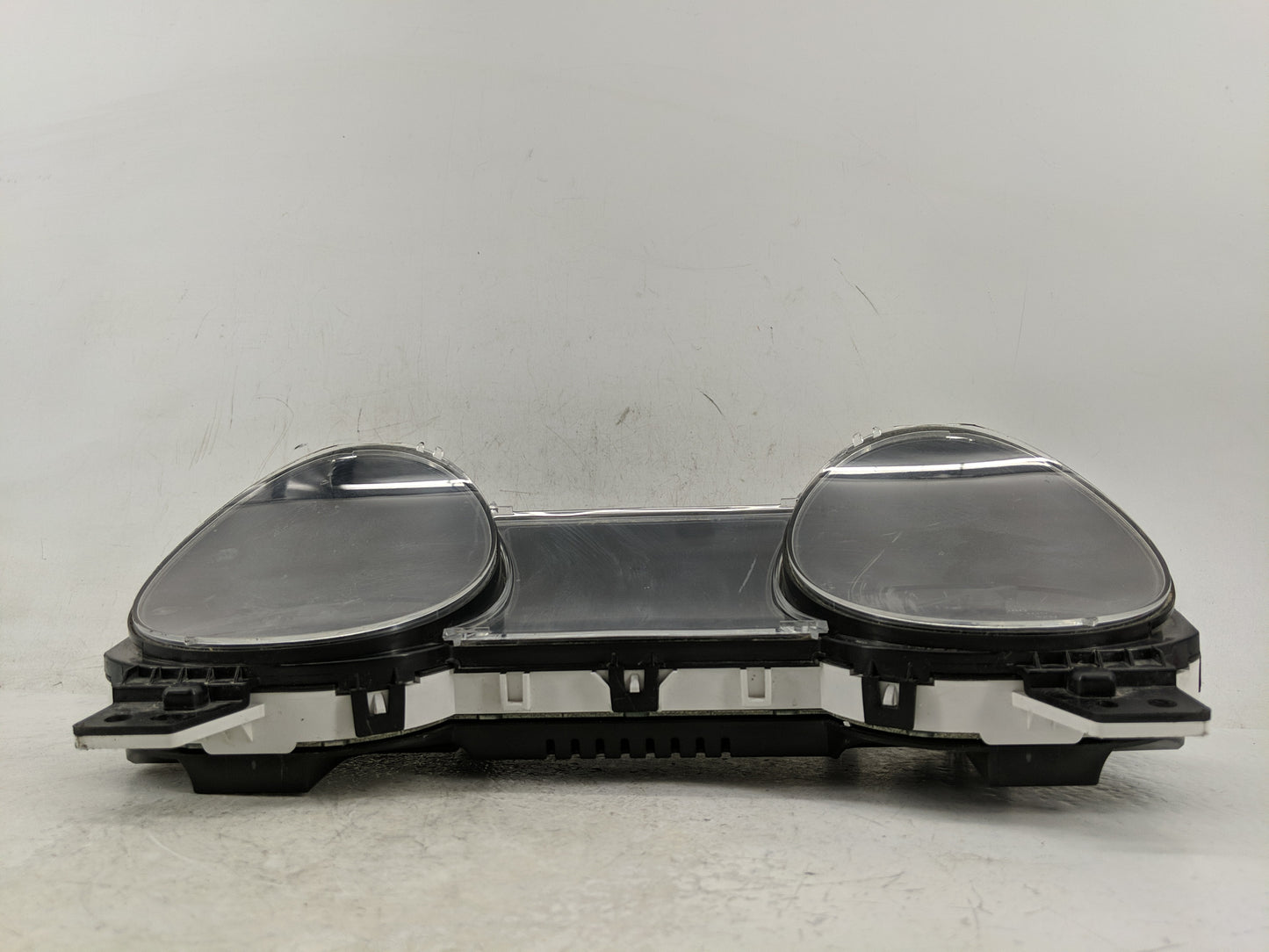 2019-2020 Ford Mustang Instrument Cluster Speedometer Gauges P/N:MX257550-8541 KR3T-10849-AB Fits Fits 2019 2020 OEM Used Au
