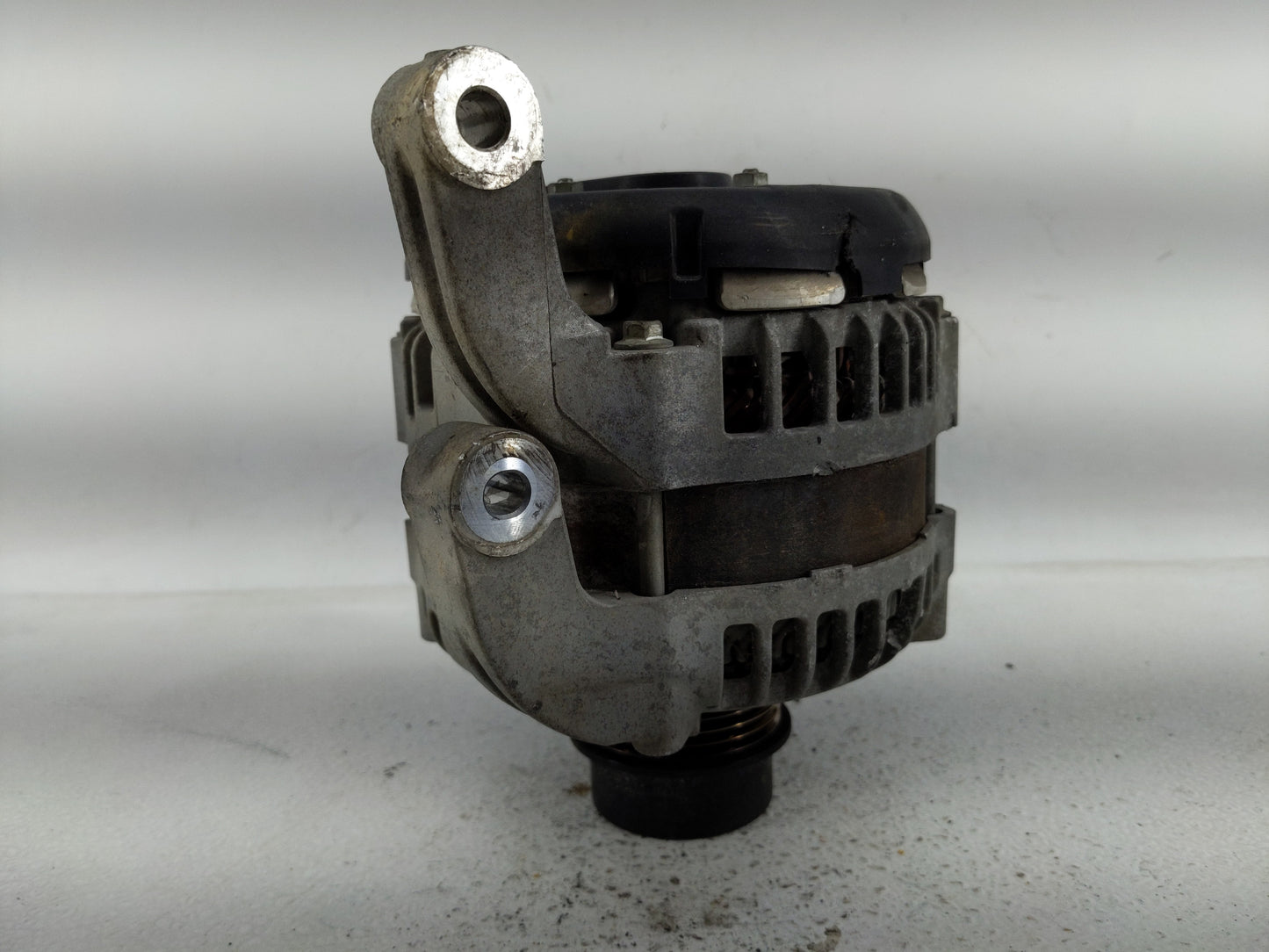 2016-2022 Ford Mustang Alternator Replacement Generator Charging Assembly Engine OEM P/N:GR3T-10300-AB Fits OEM Used Auto Pa