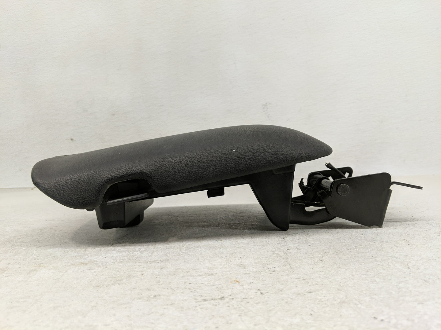 2019 Ford Mustang Center Console Armrest Cover Lid Fits OEM Used Auto Parts - Oemusedautoparts1.com