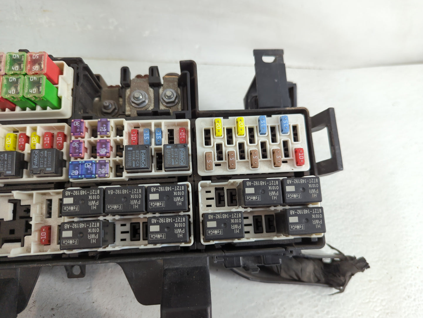 2018-2019 Ford Mustang Fusebox Fuse Box Panel Relay Module Fits Fits 2018 2019 OEM Used Auto Parts - Oemusedautoparts1.com