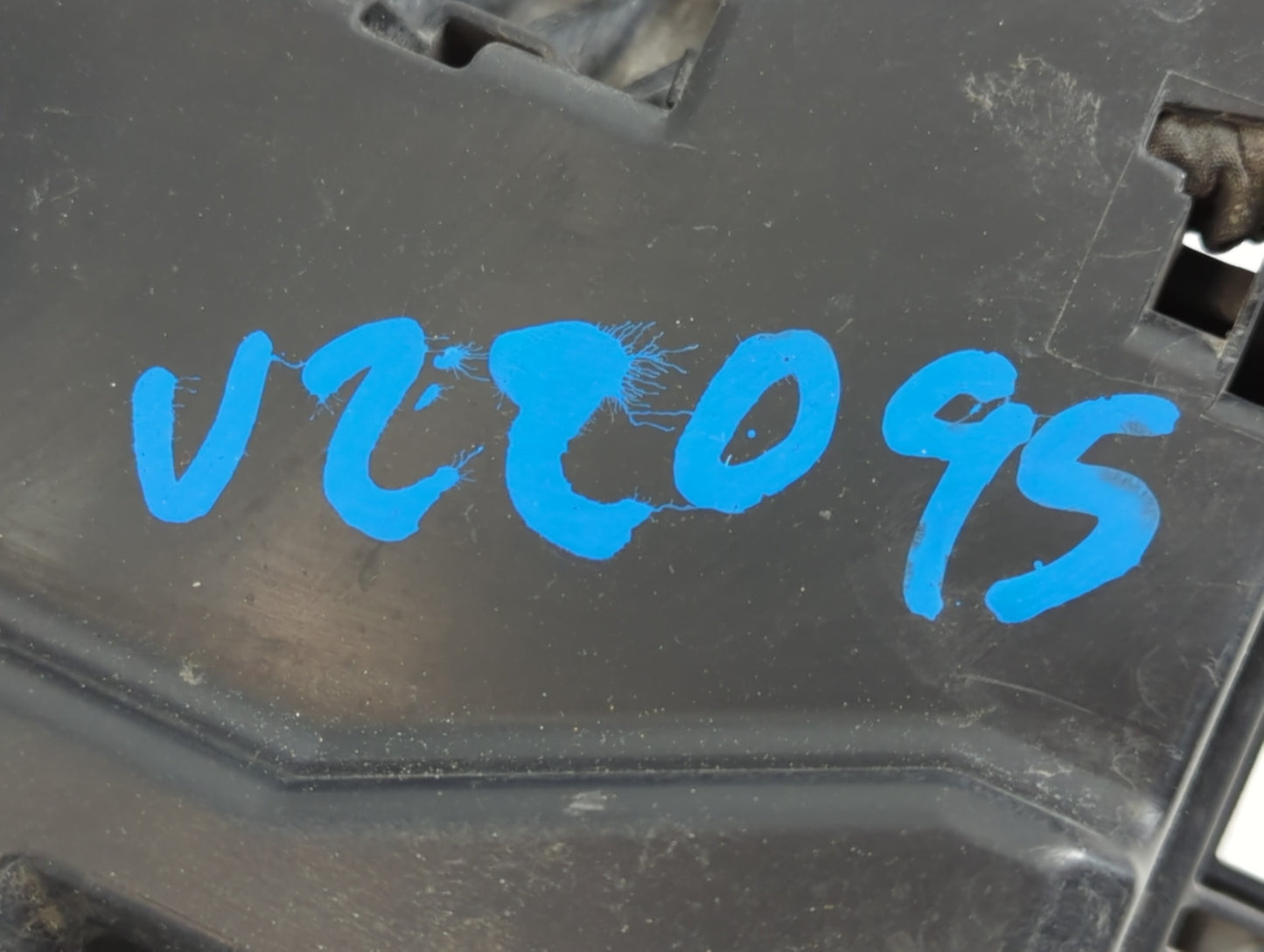 2018-2019 Ford Mustang Fusebox Fuse Box Panel Relay Module Fits Fits 2018 2019 OEM Used Auto Parts - Oemusedautoparts1.com