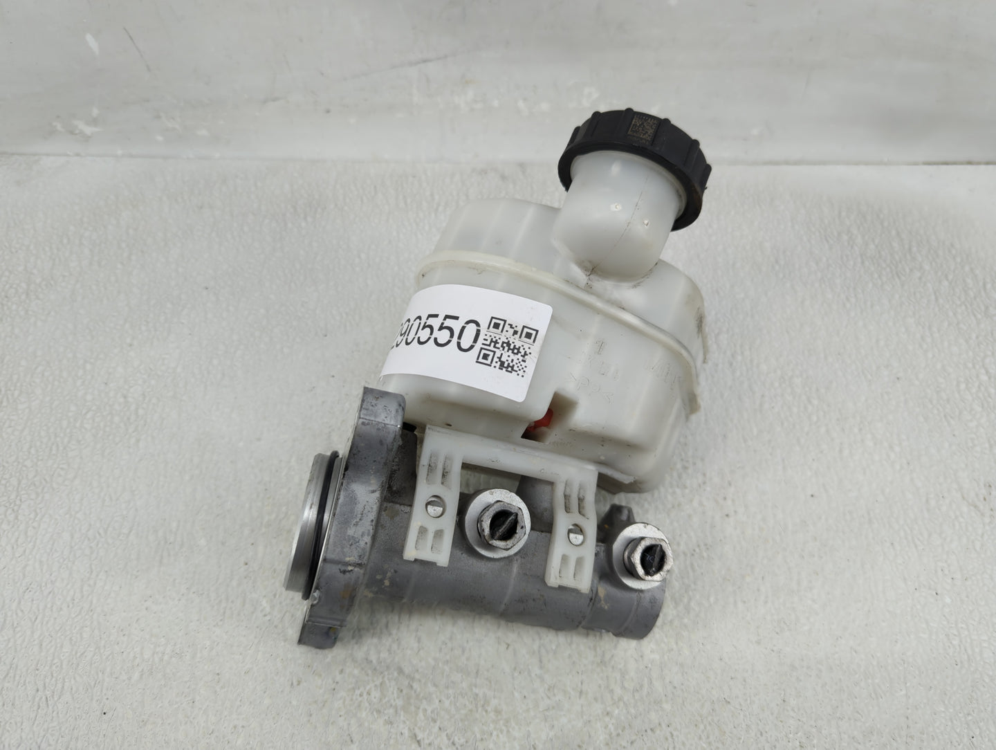 2015-2022 Ford Mustang Brake Master Cylinder - Oemusedautoparts1.com