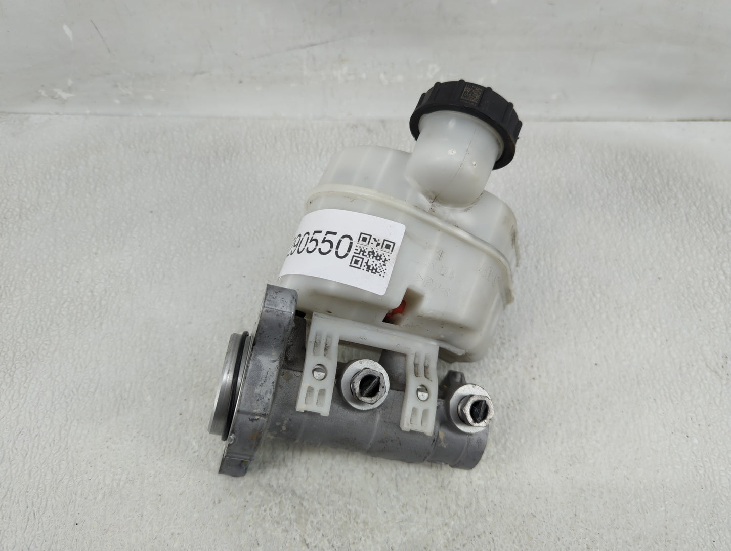 2015-2022 Ford Mustang Brake Master Cylinder - Oemusedautoparts1.com