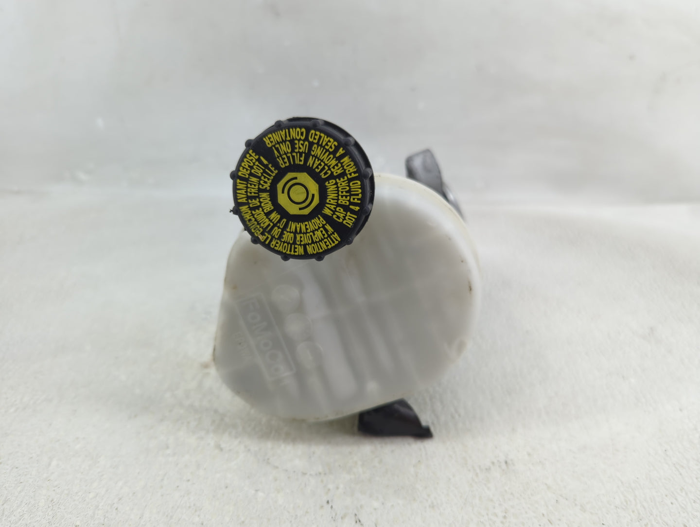 2015-2022 Ford Mustang Brake Master Cylinder - Oemusedautoparts1.com