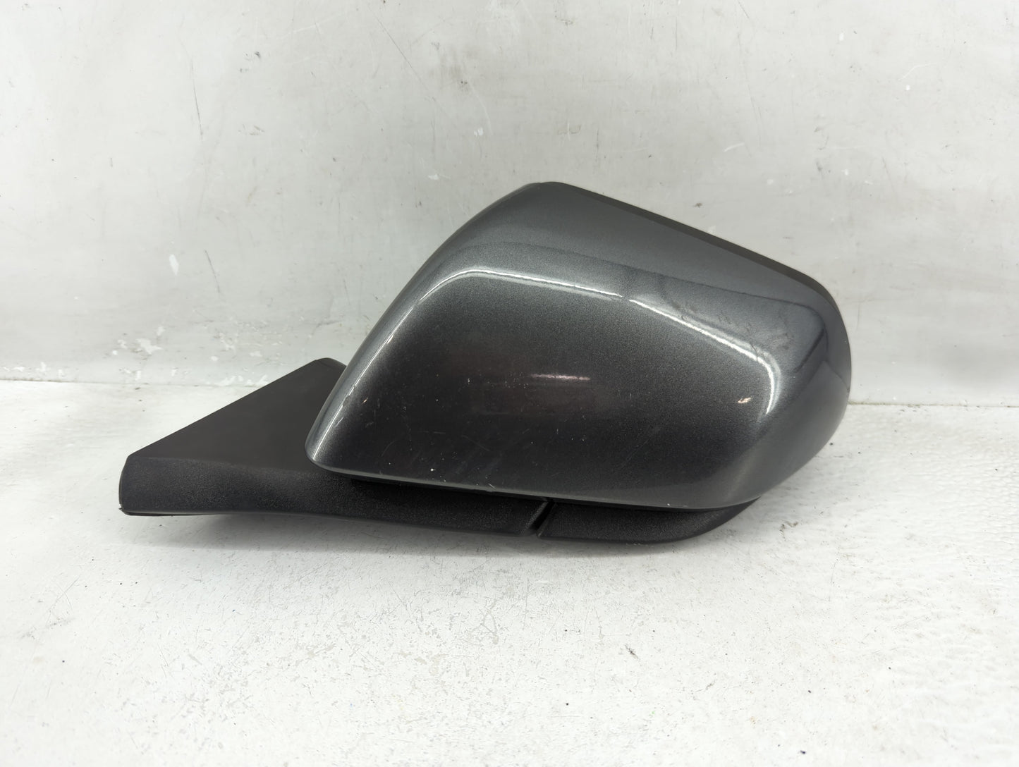 2015-2020 Ford Mustang Driver Side View Mirror - Left Door Mirror OEM Used - Oemusedautoparts1.com