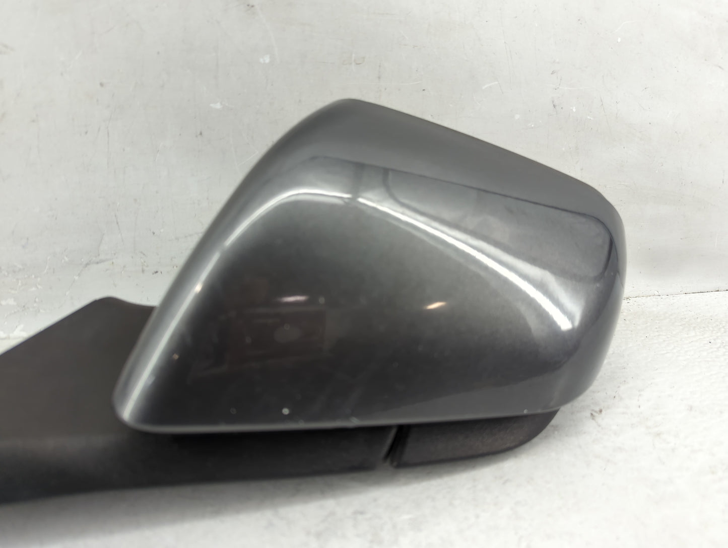 2015-2020 Ford Mustang Driver Side View Mirror - Left Door Mirror OEM Used - Oemusedautoparts1.com