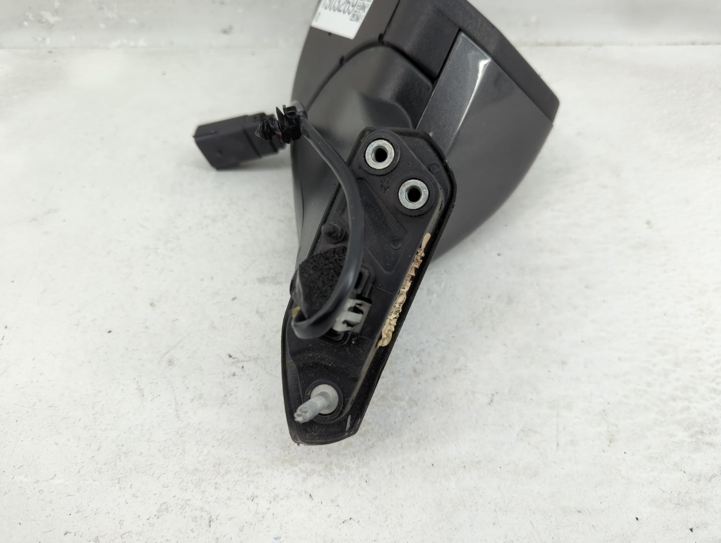 2015-2020 Ford Mustang Driver Side View Mirror - Left Door Mirror OEM Used - Oemusedautoparts1.com