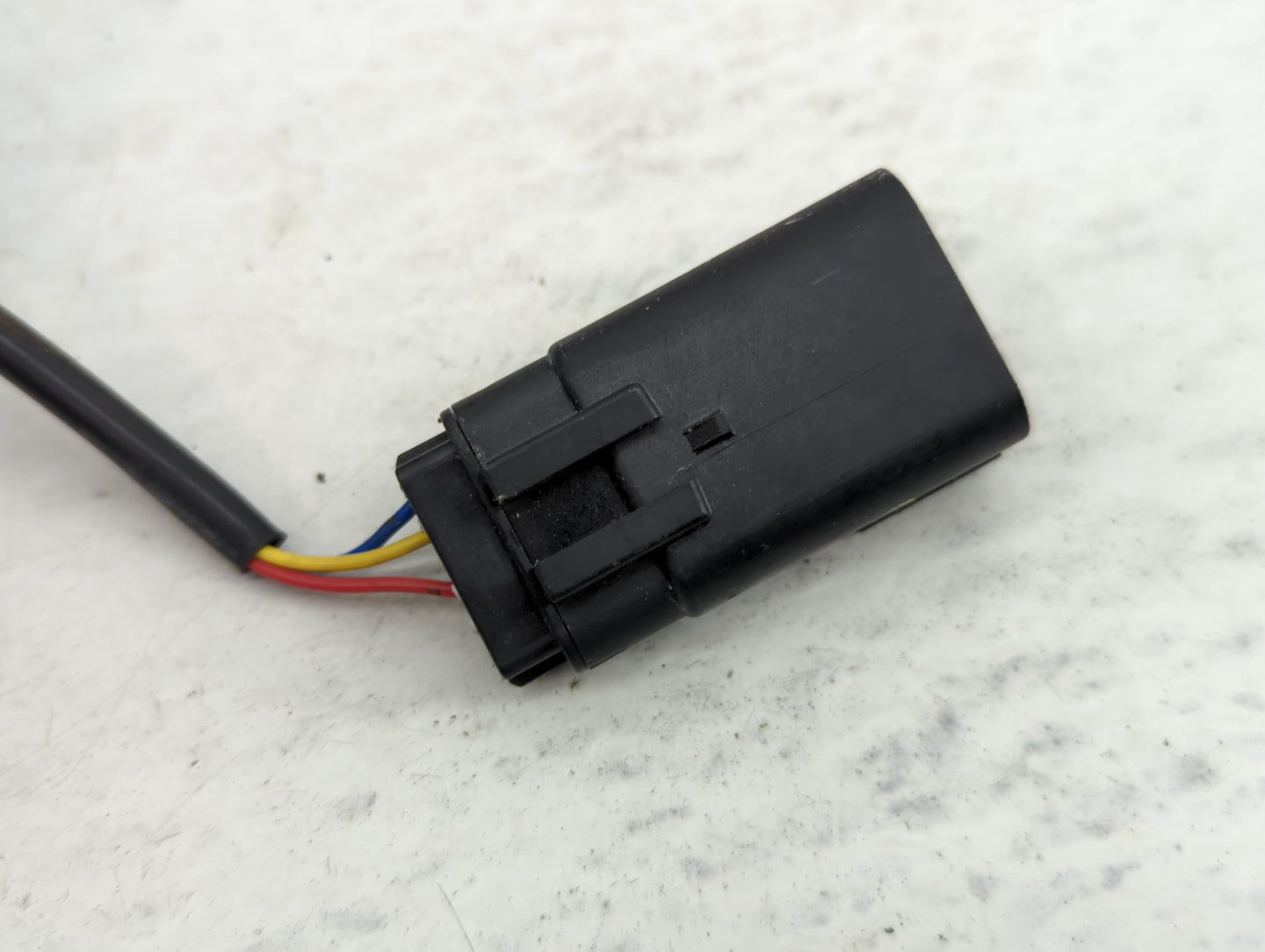 2015-2020 Ford Mustang Driver Side View Mirror - Left Door Mirror OEM Used - Oemusedautoparts1.com