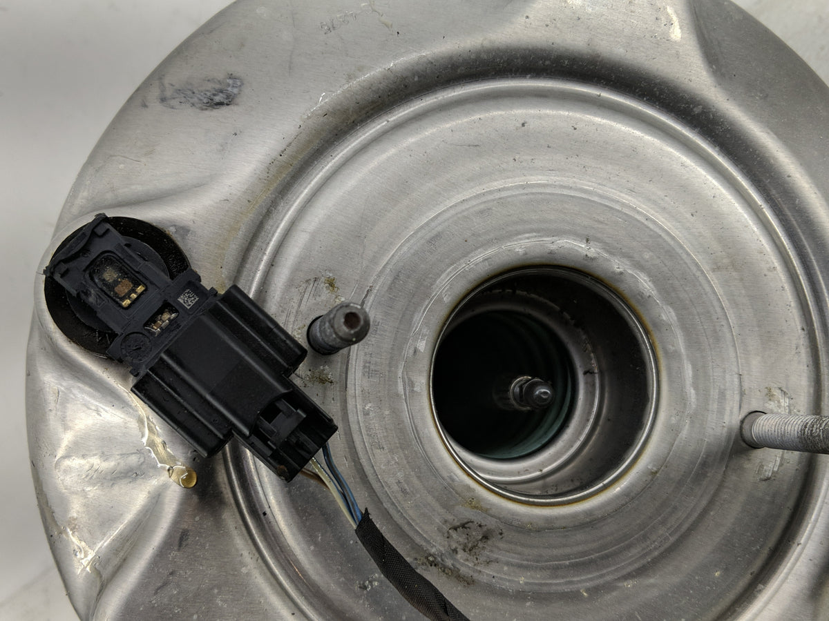 2018-2022 Ford Mustang Power Brake Booster Oem 1313848 - Oemusedautoparts1.com